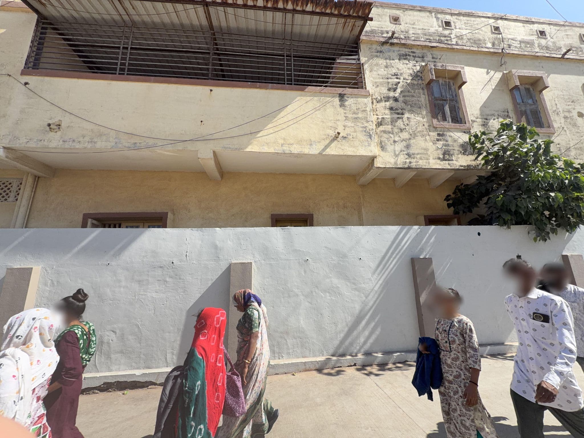 Street view near Bhavan, Bhalpara — © liveableurbanism (CC BY-SA · Mapillary)