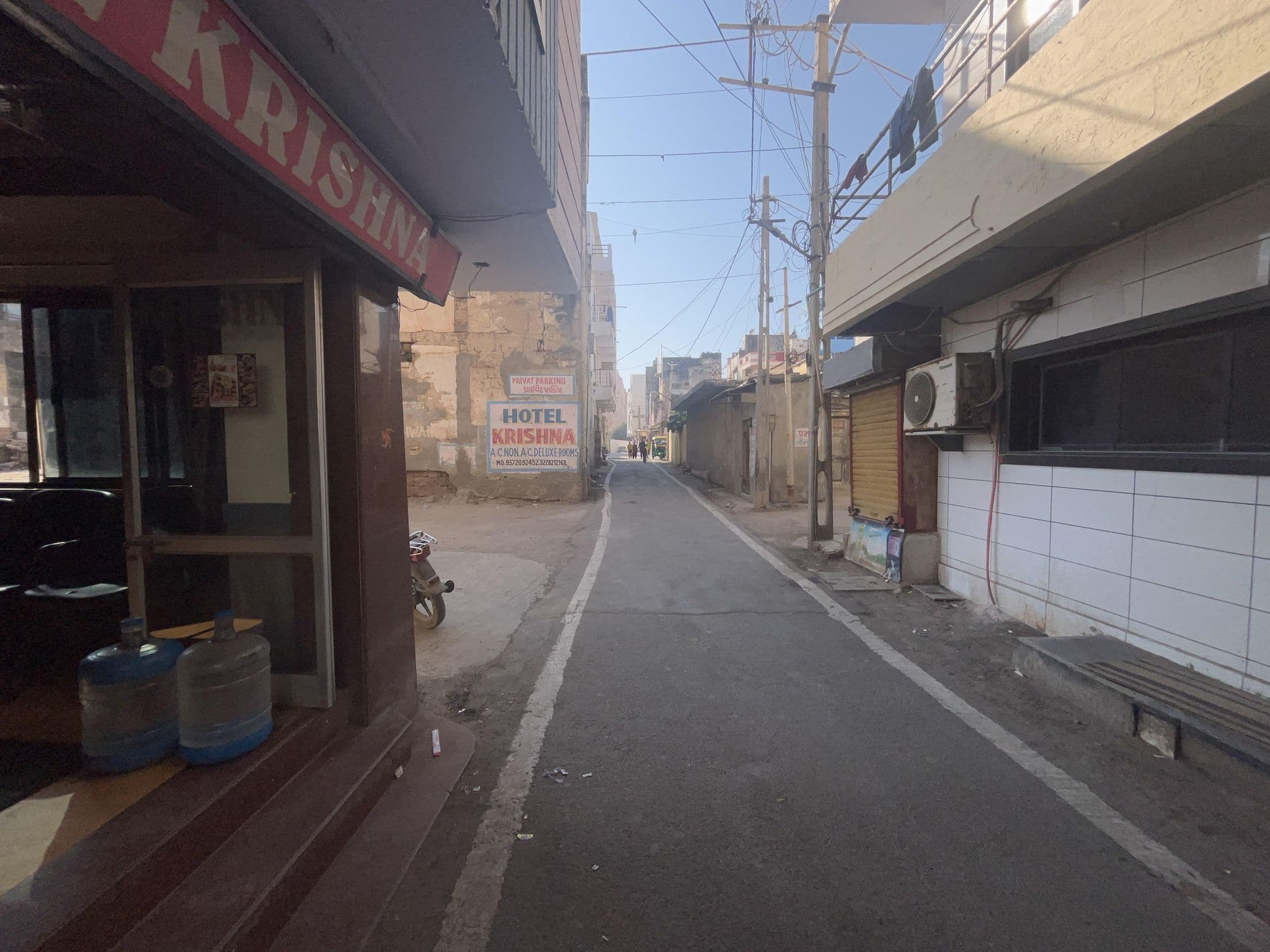 Street view near Hotel Krishna, Bhalpara — © livableurbanism (CC BY-SA · Mapillary)
