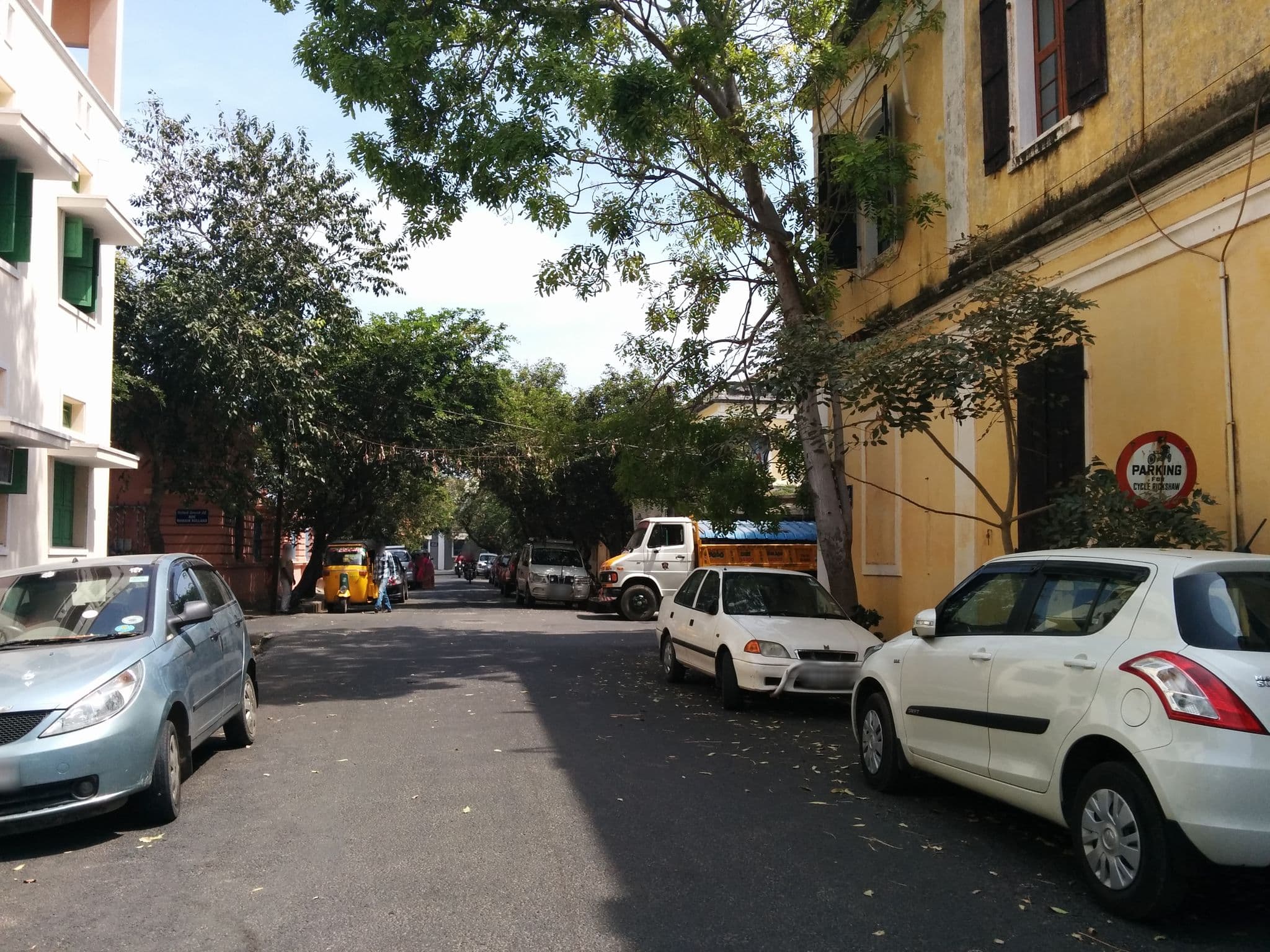 Street view near Hotel le Château, Puducherry — © sashazykov (CC BY-SA · Mapillary)