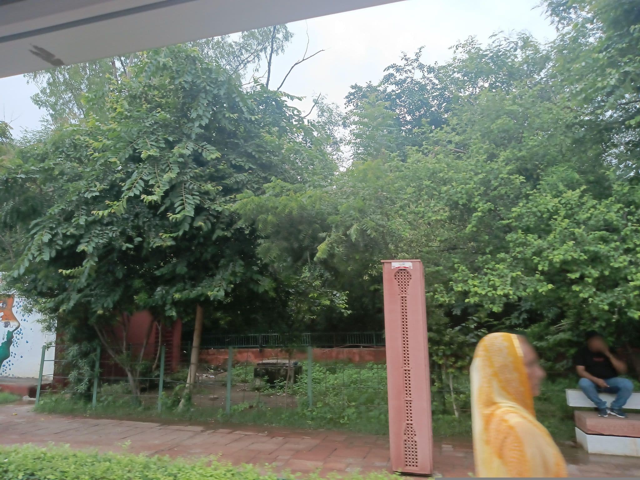 Street view near Hotel Taj Plaza, Agra — © maheshika (CC BY-SA · Mapillary)