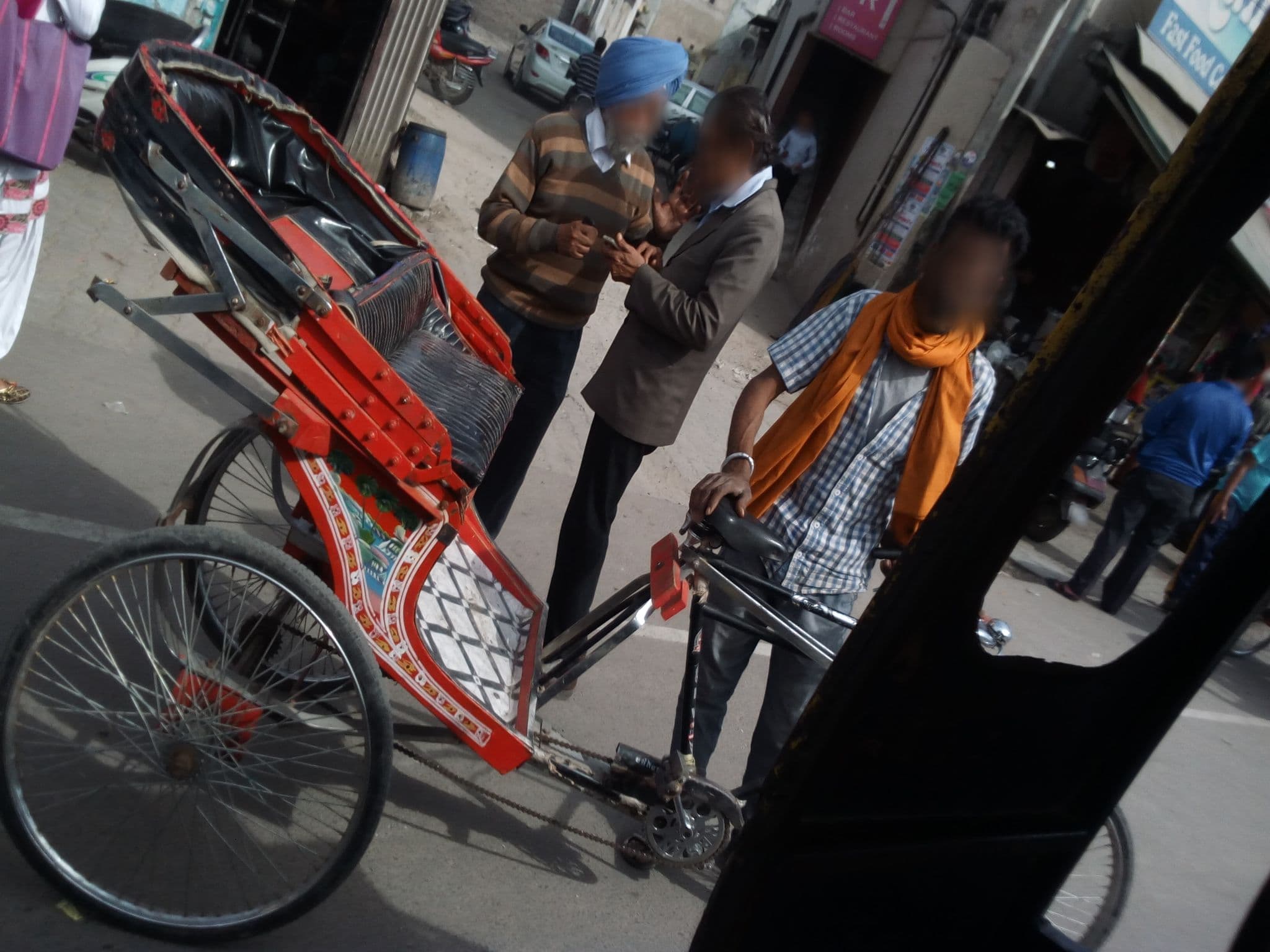 Street view near Amber Hotel, Hoshiārpur — © hardeep (CC BY-SA · Mapillary)
