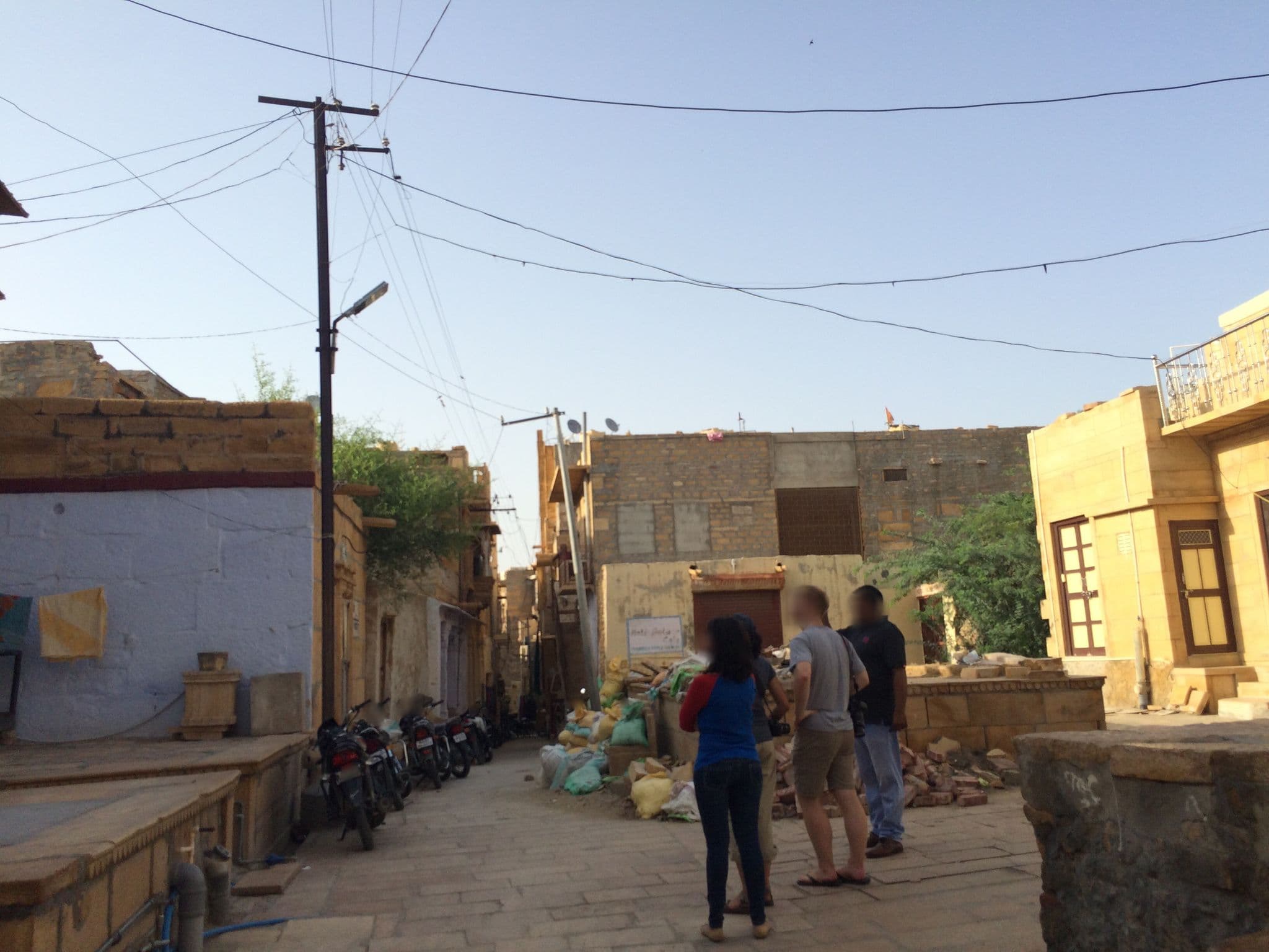 Street view near Hotel Moti Palace, Jaisalmer — © shravan91 (CC BY-SA · Mapillary)