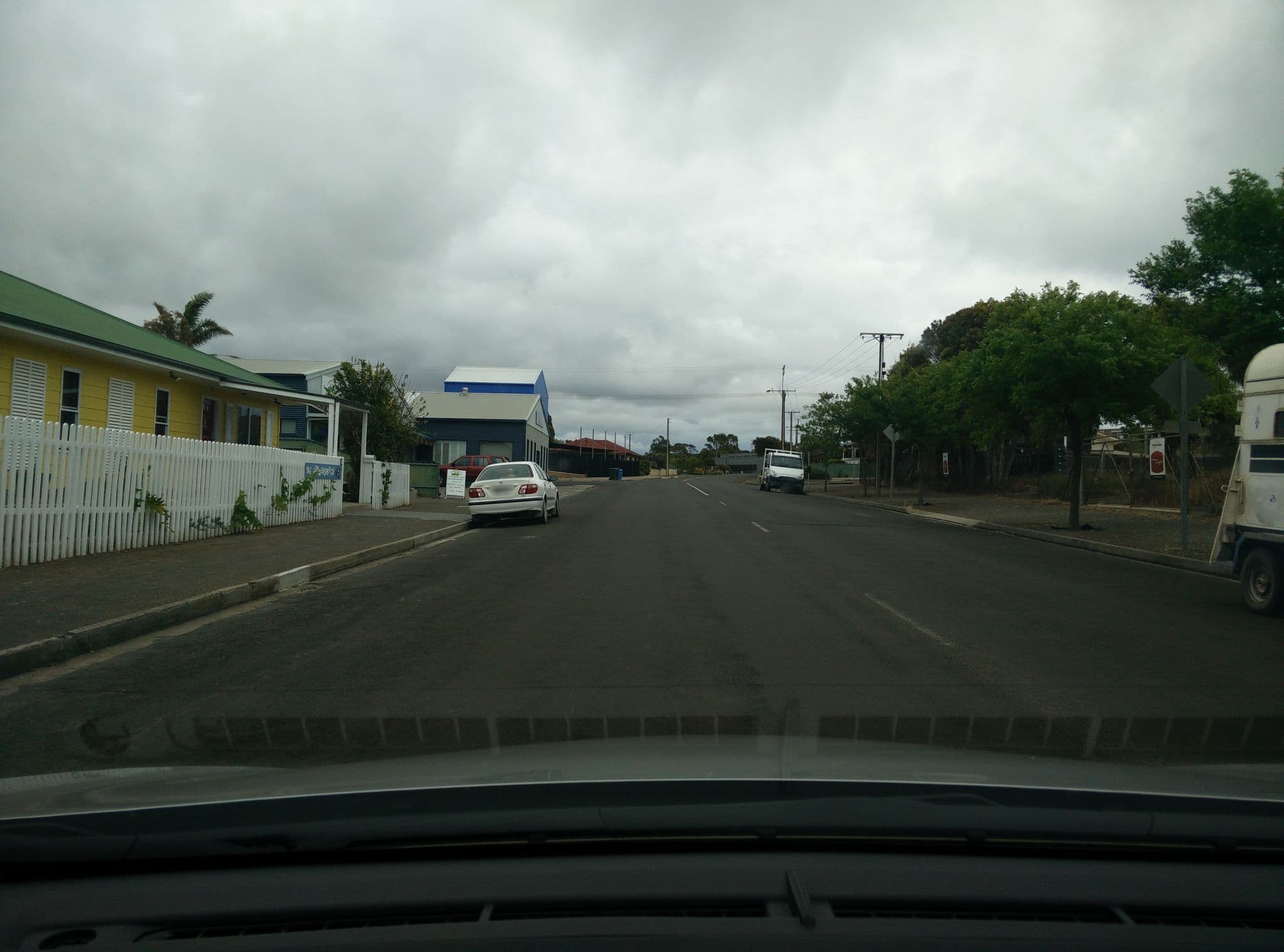 Street view near KI Dragonfly Guesthouse, Kingscote — © aharvey (CC BY-SA · Mapillary)