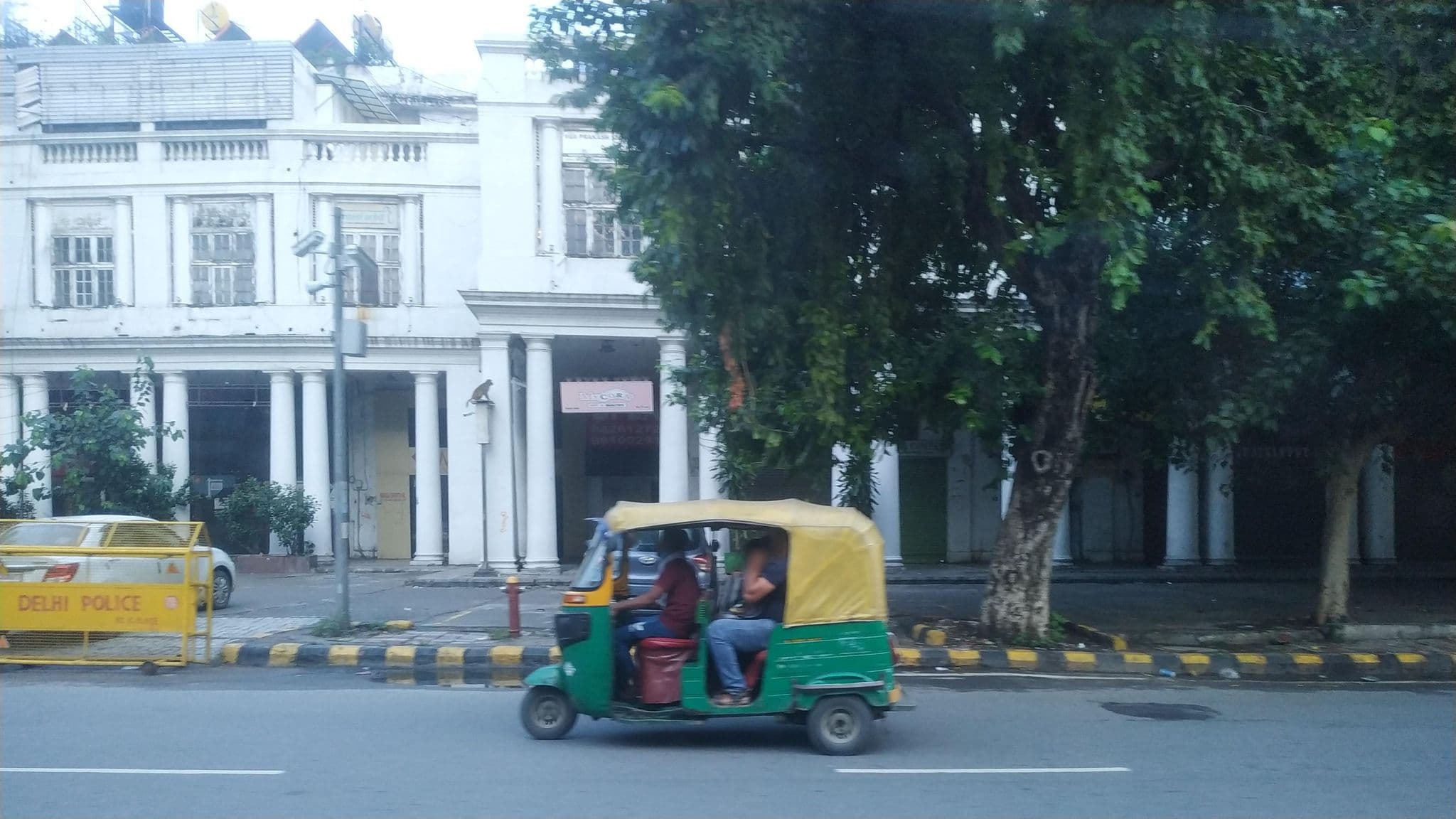 Street view near Hotel Alka Annexe, New Delhi — © mapillary0101 (CC BY-SA · Mapillary)