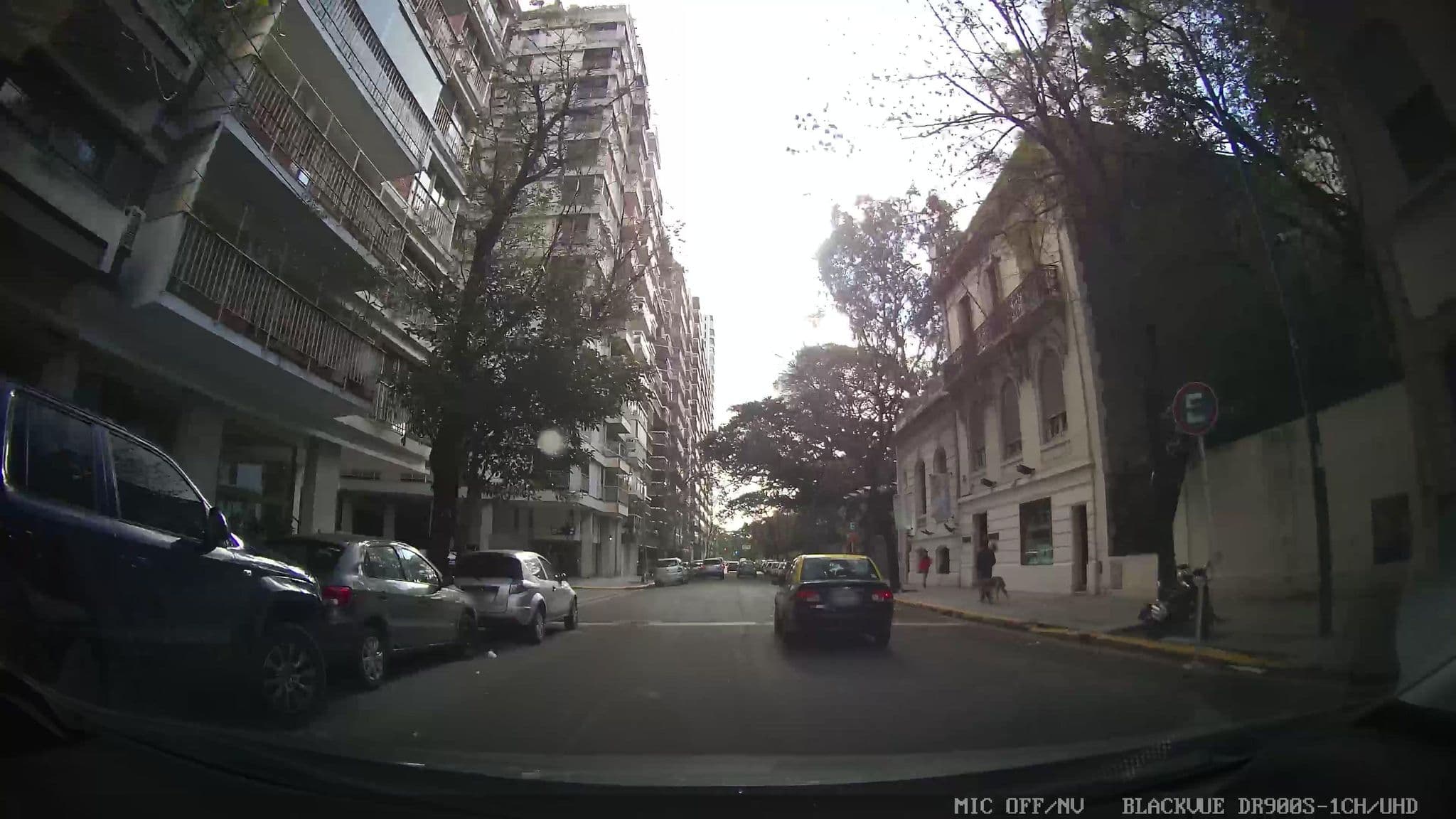 Street view near Chateau Blend Hotel Boutique, Retiro — © kaartcam (CC BY-SA · Mapillary)