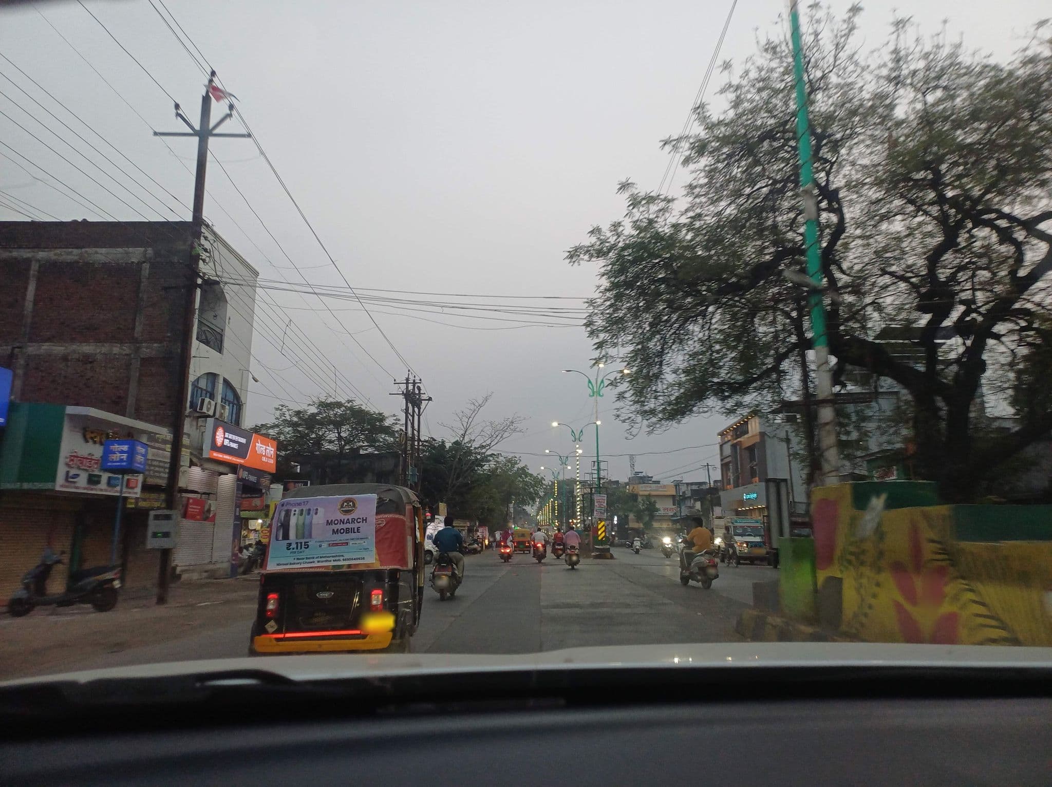 Street view near Ramakrishna Lodge, Wardha — © WankhedeR (CC BY-SA · Mapillary)