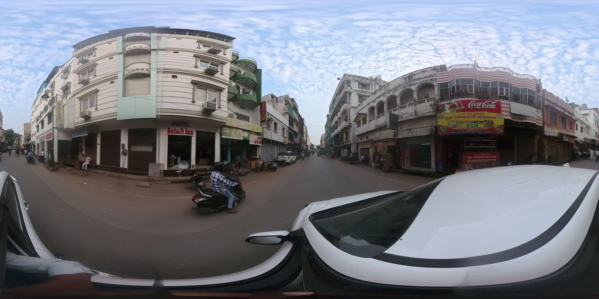 Street view near Marilyn Guesthouse, Varanasi