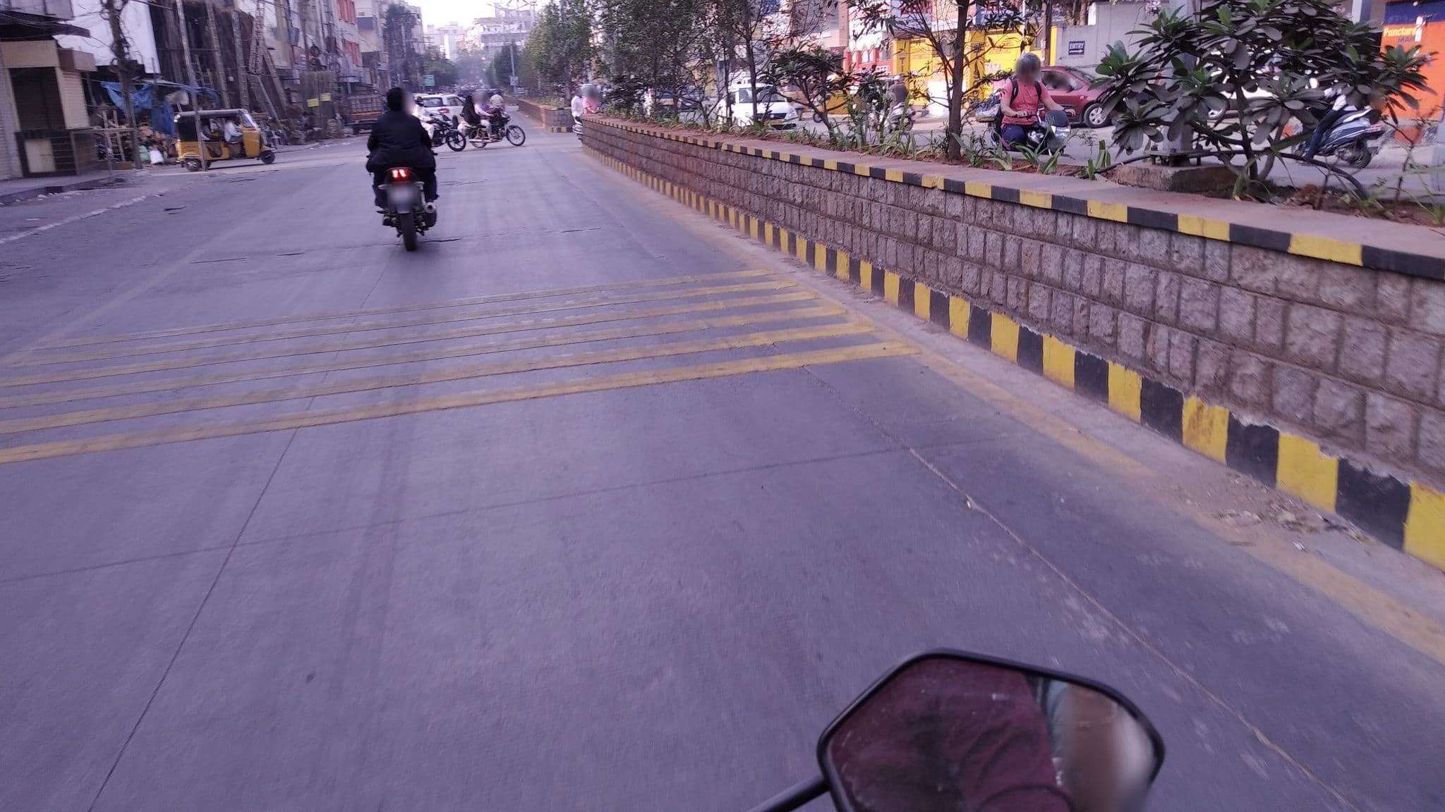 Street view near baneni Plaza, Rāniganj — © seema (CC BY-SA · Mapillary)