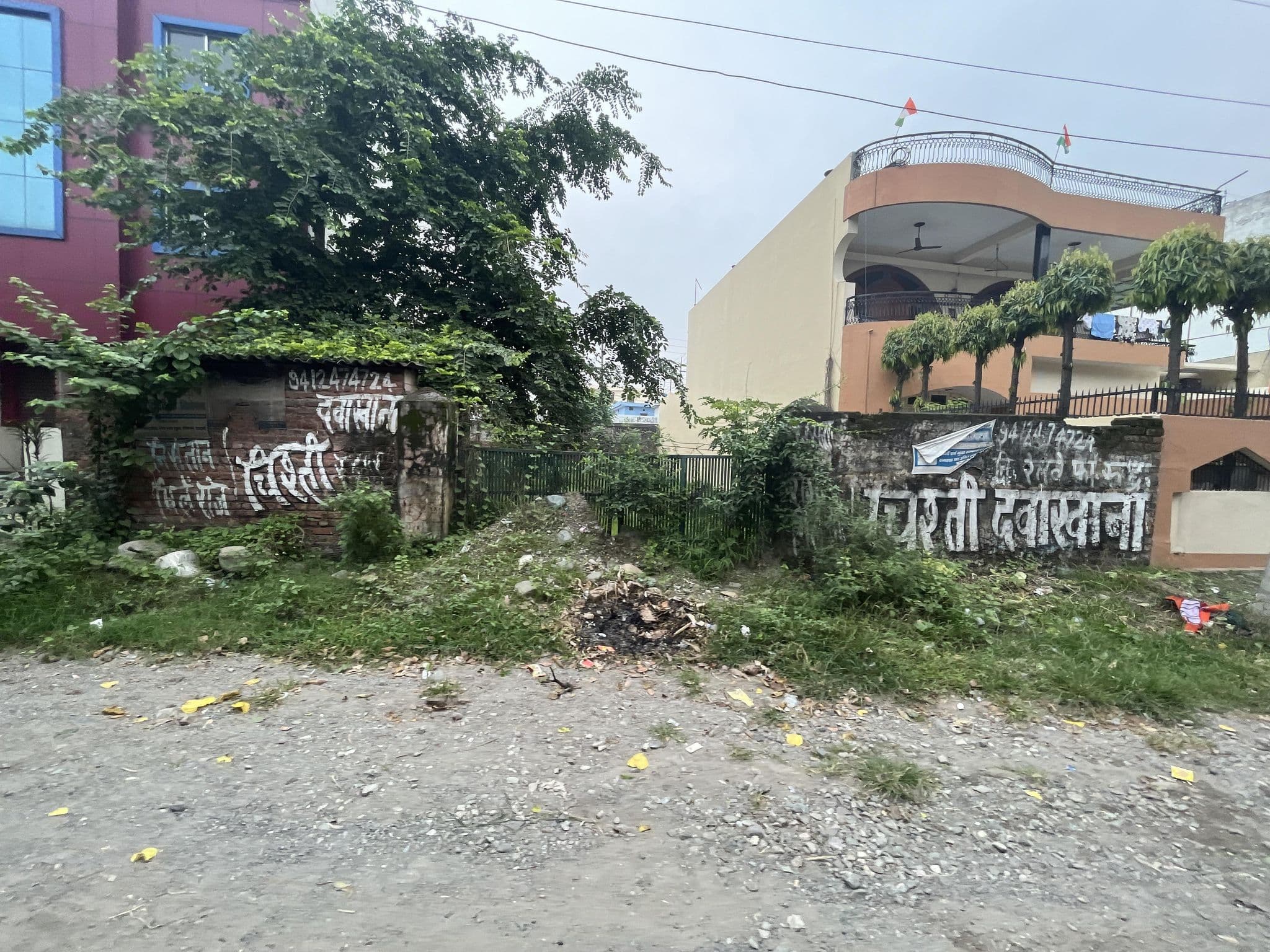 Street view near Hotel Harbola, Haldwani — © manvardhan (CC BY-SA · Mapillary)