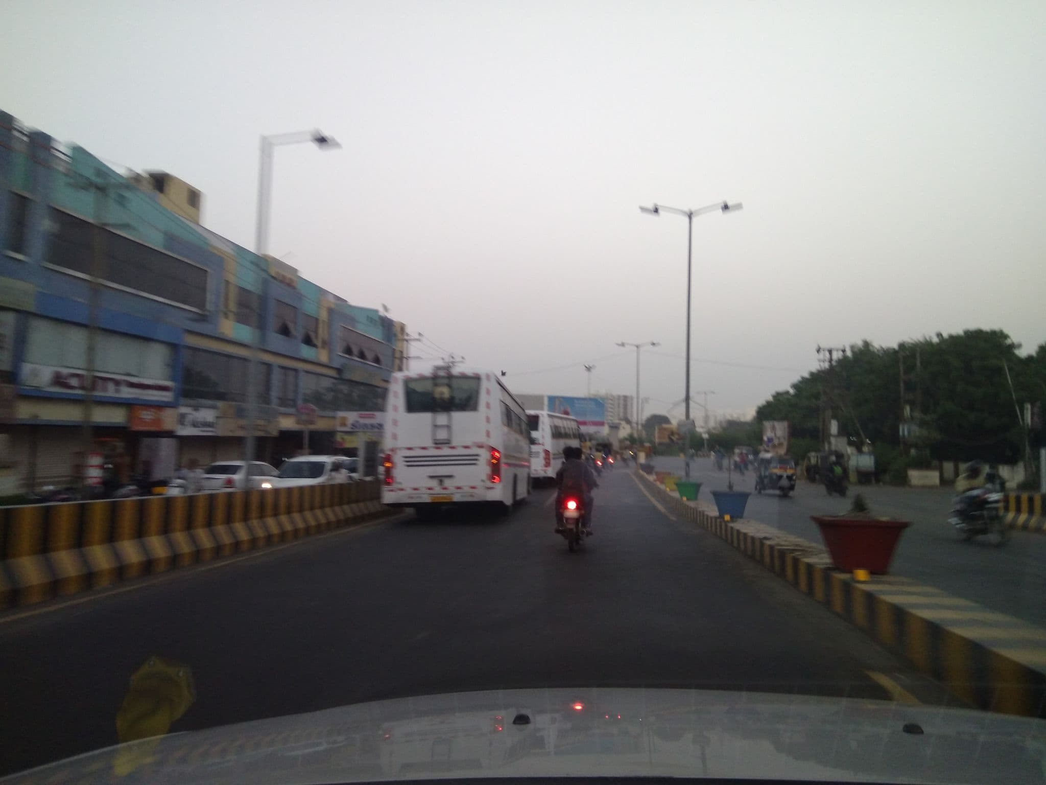Street view near Hotel Fortune Palace, Jamnagar — © masuria (CC BY-SA · Mapillary)