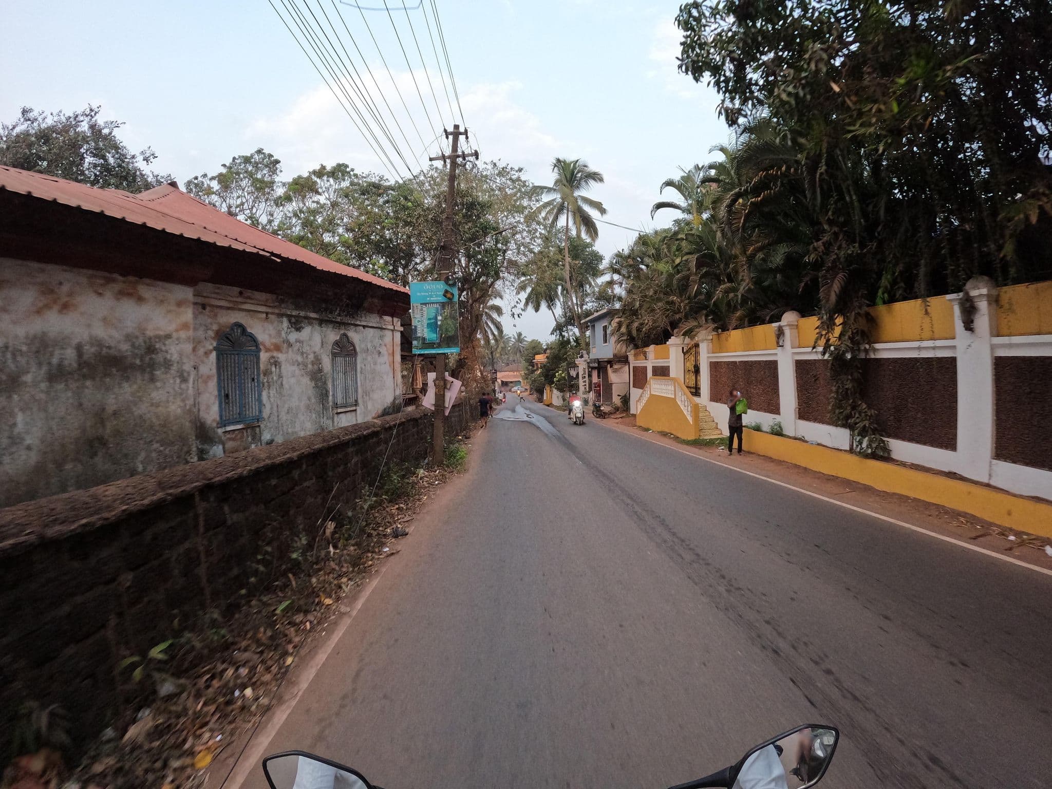 Street view near The Heritage Goa Hotel, Solim — © lucomsky (CC BY-SA · Mapillary)