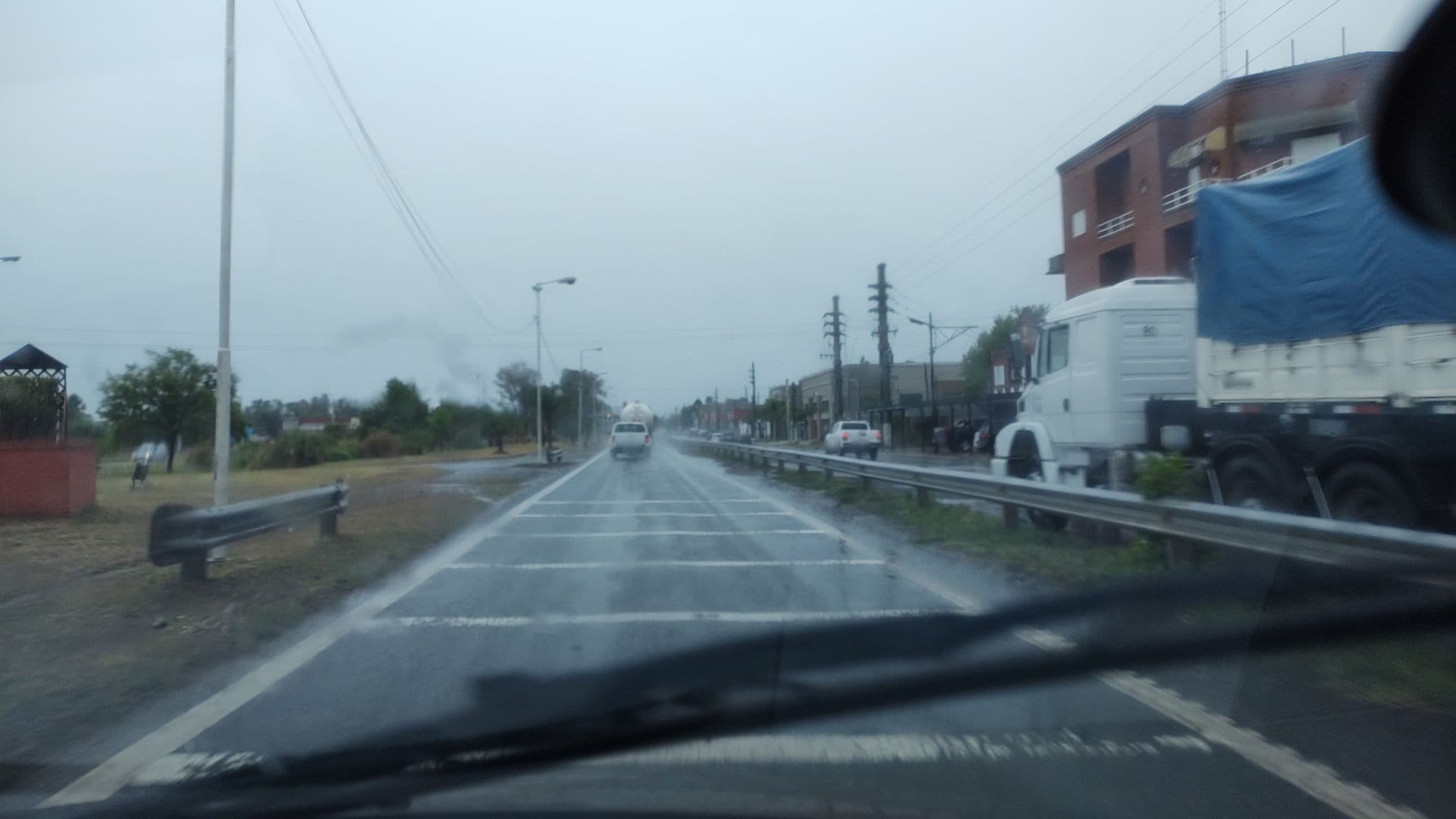 Street view near Los 5 Hermanos, Cañuelas — © nicfer (CC BY-SA · Mapillary)