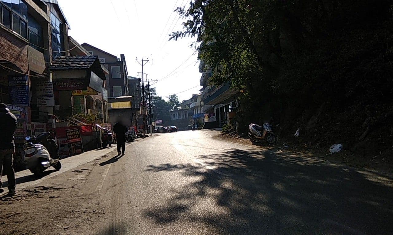 Street view near Hotel Yamini, Pālampur — © bholekibhasam (CC BY-SA · Mapillary)