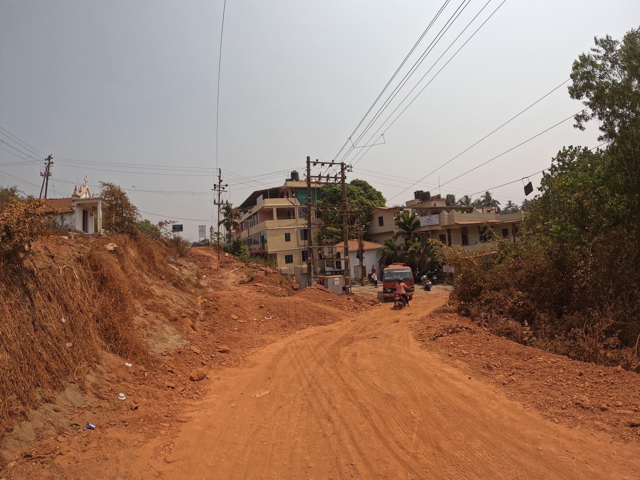 Street view near Garima of Mandrem, Arambol — © lucomsky (CC BY-SA · Mapillary)