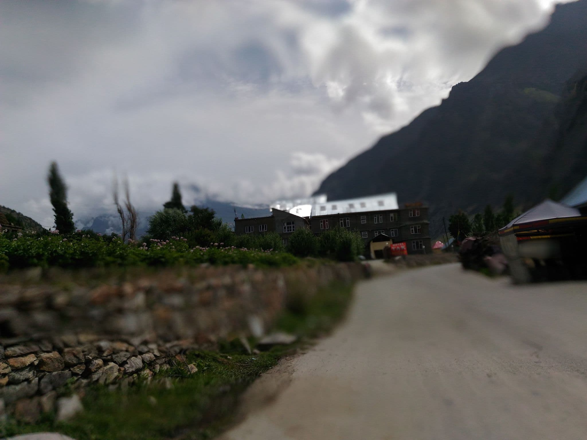 Street view near Himalaya Home Stay, Kyelang