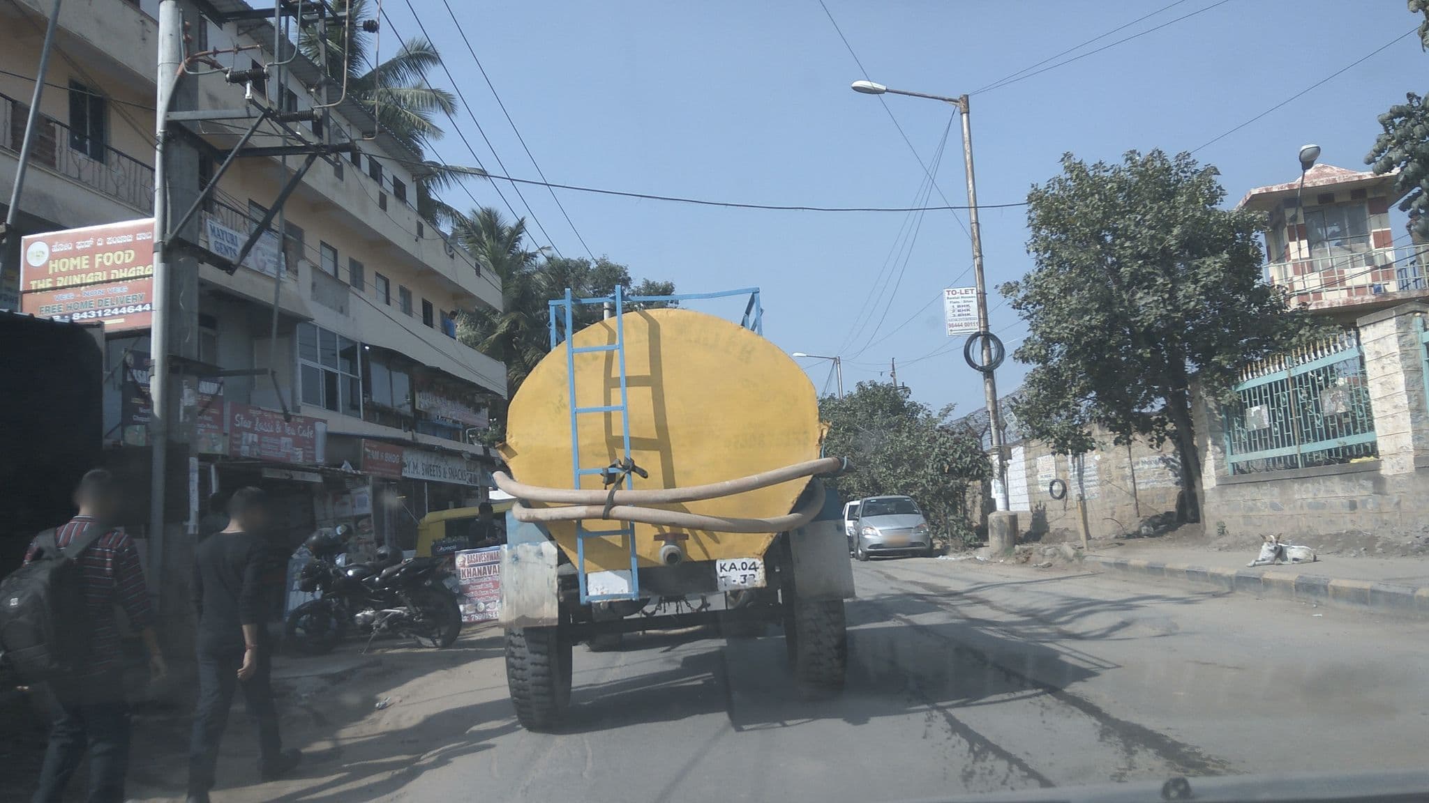 Street view near Vinayaka Hotel, Bengaluru — © natarajakaveeti (CC BY-SA · Mapillary)