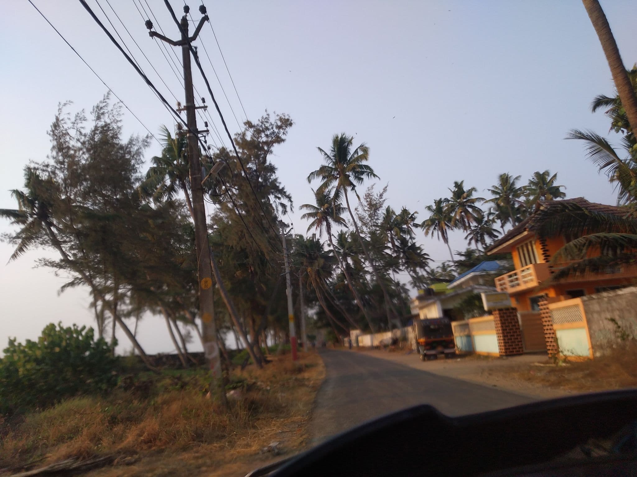 Street view near Oyster Bay Home Stay, Vadakakarai — © jothishbabu (CC BY-SA · Mapillary)