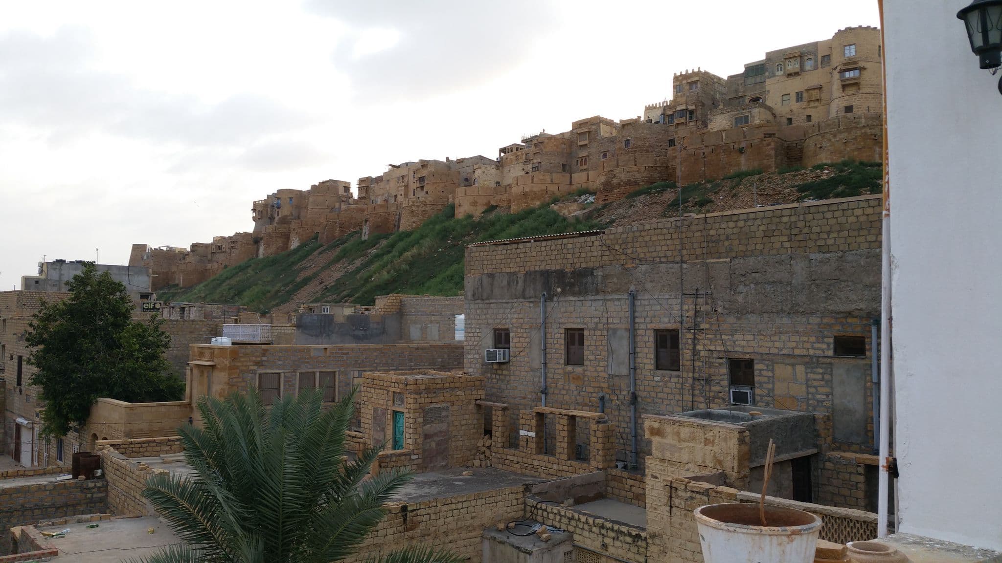 Street view near Hostel La Vie, Jaisalmer — © shlublu (CC BY-SA · Mapillary)