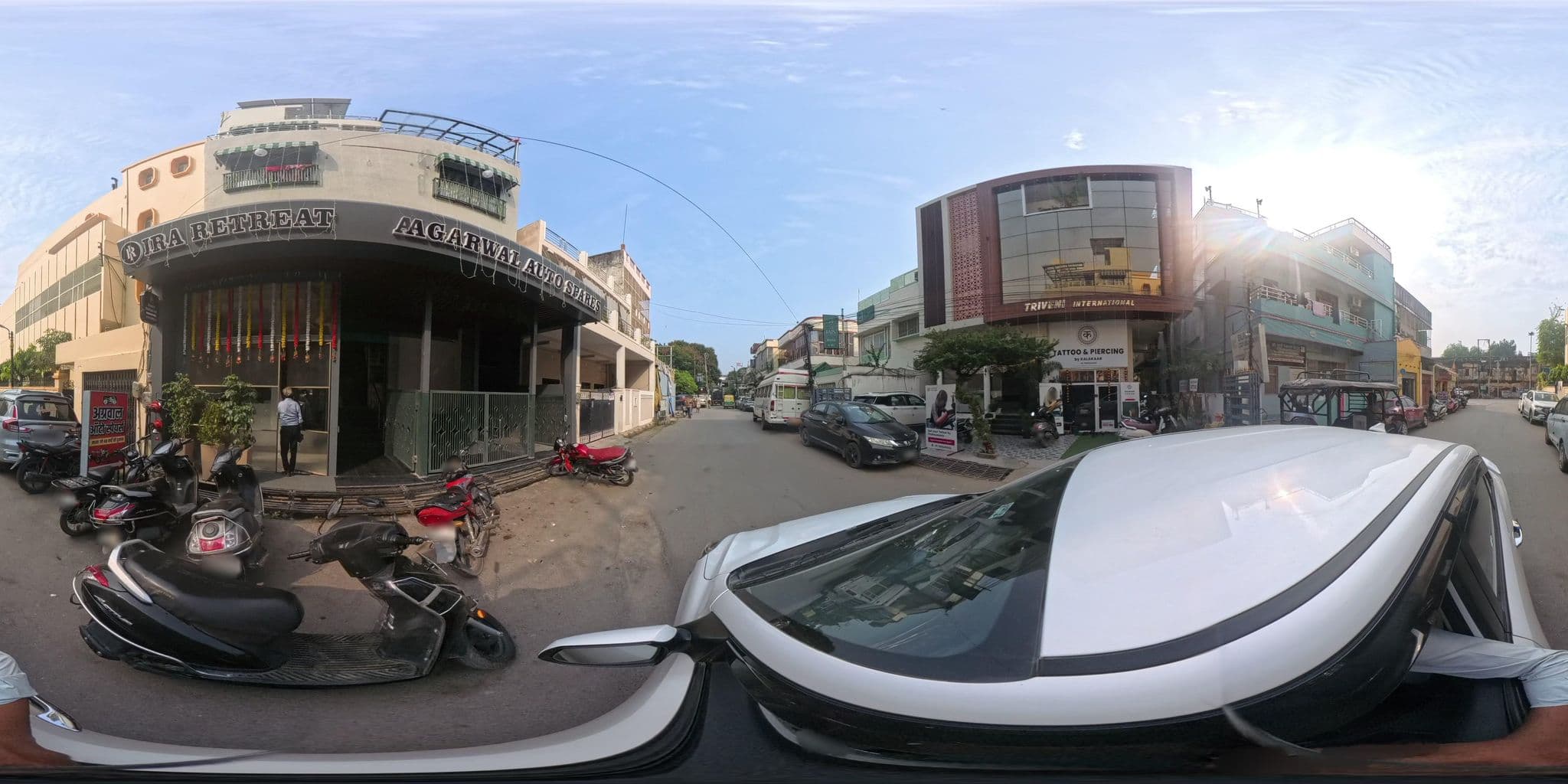 Street view near Hostale, Varanasi