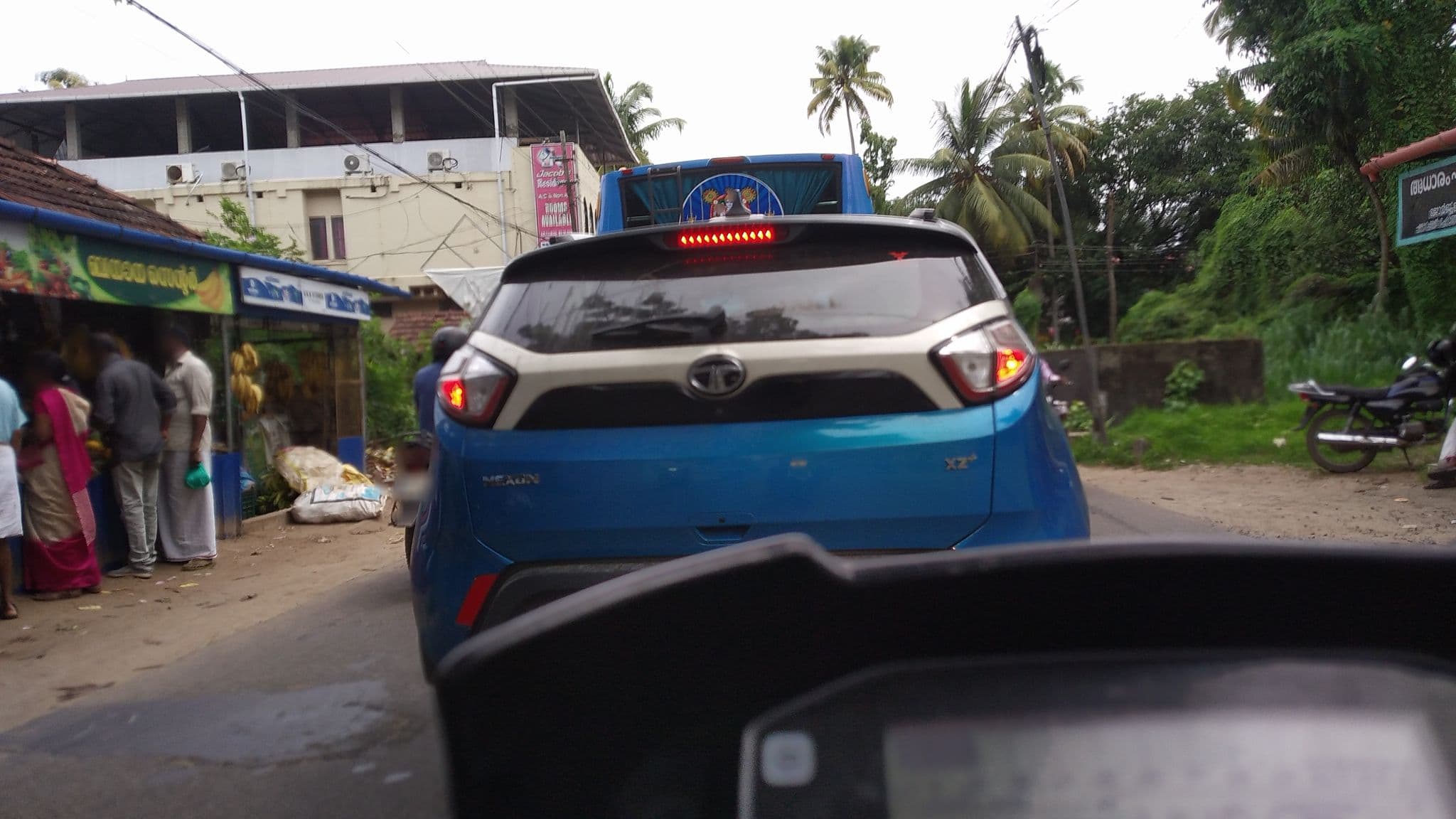 Street view near Pwd Rest house, Narakal — © jothishbabu (CC BY-SA · Mapillary)