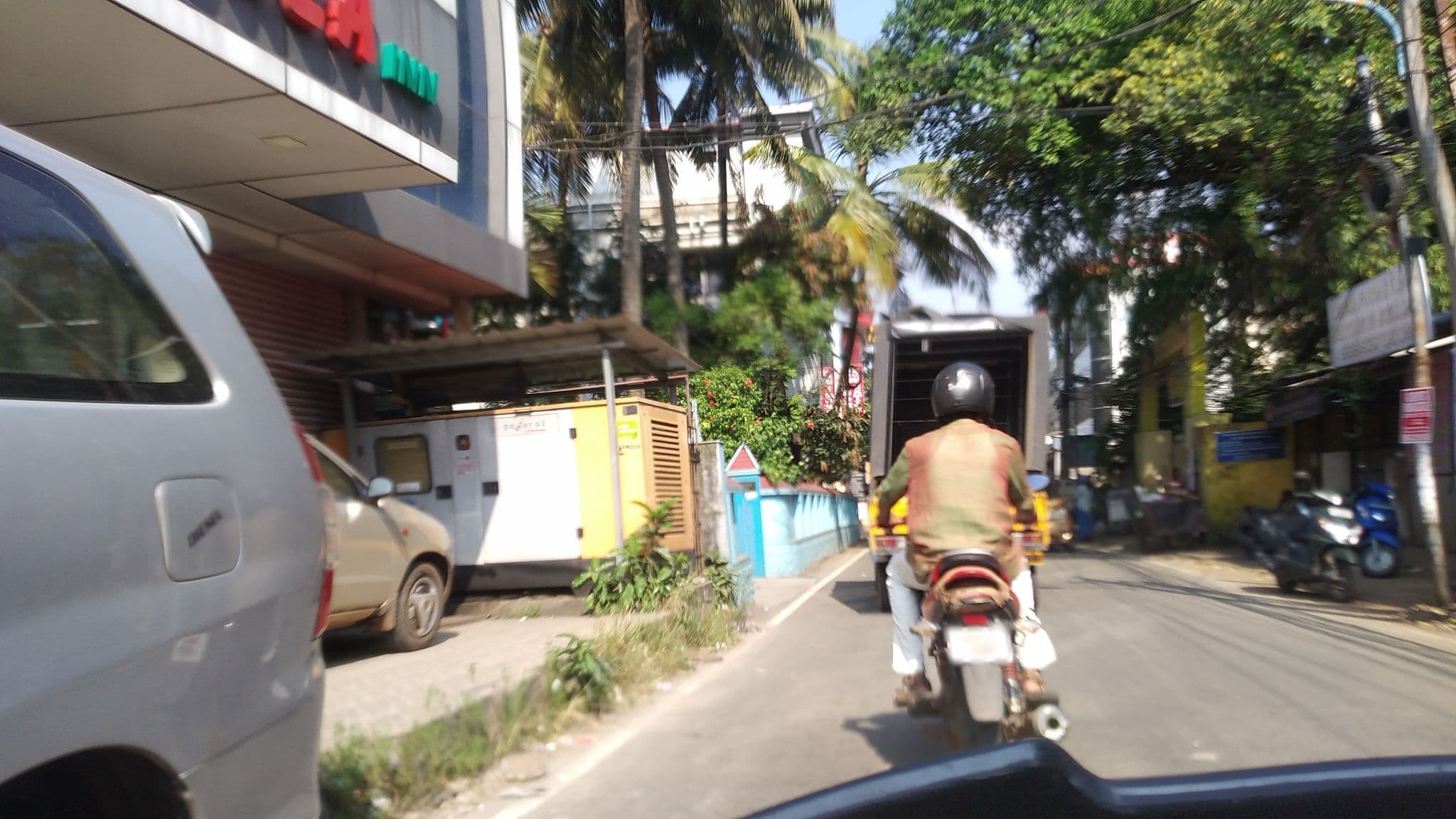 Street view near Hotel malabar inn, Mulavukad — © jothishbabu (CC BY-SA · Mapillary)