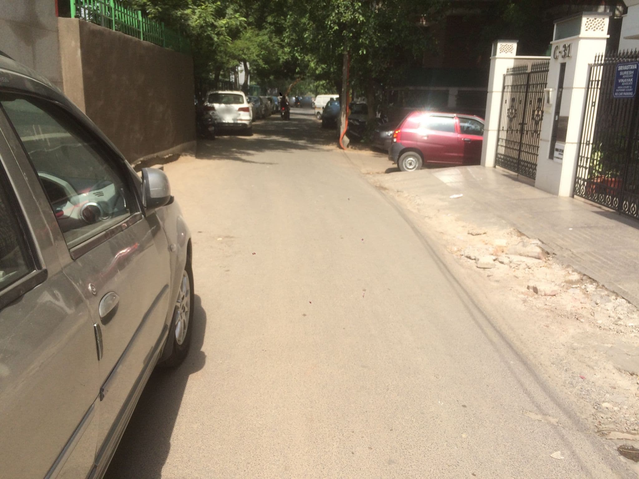 Street view near Hotel Rockland, Tighri — © kushal (CC BY-SA · Mapillary)