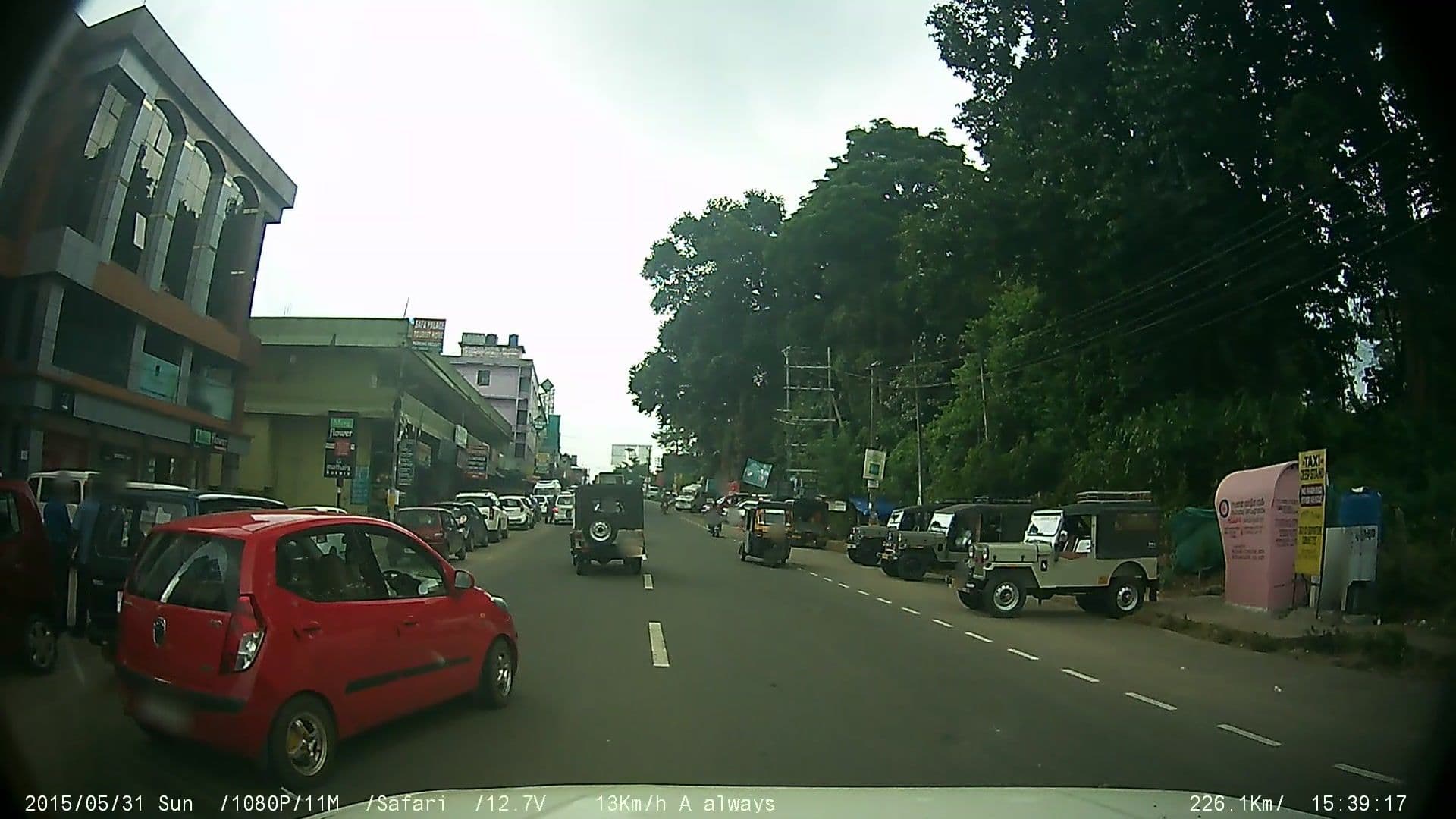 Street view near Hotel Mint Flower, Kalpatta — © johnichan (CC BY-SA · Mapillary)