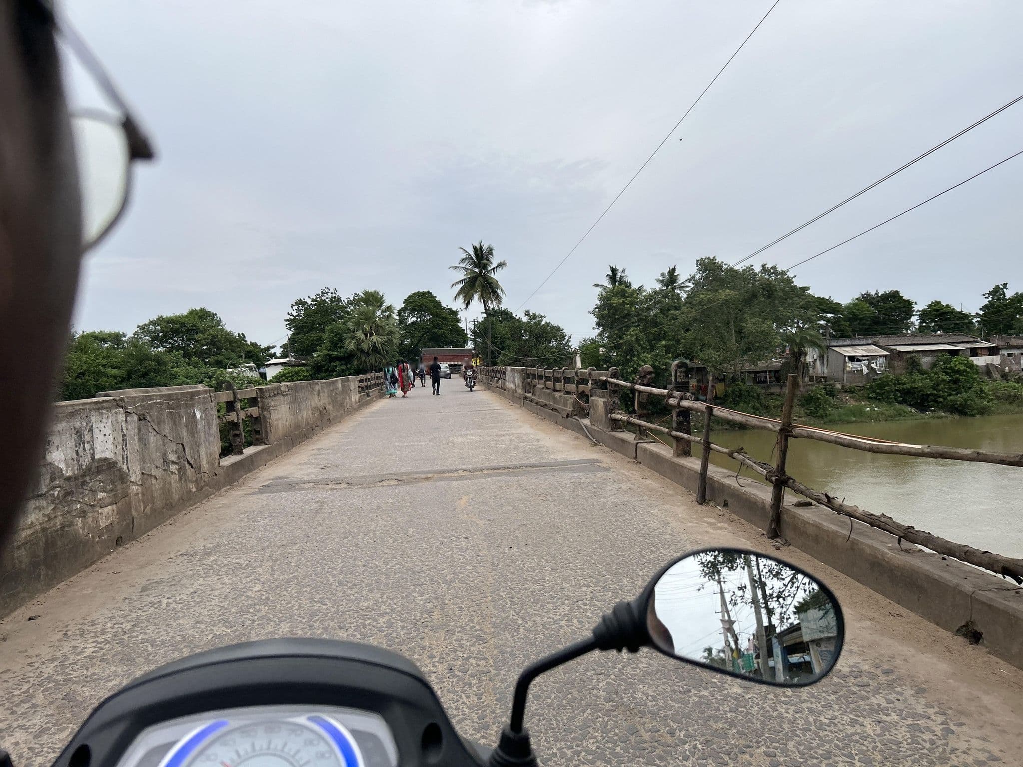Street view near Hotel, Vaddeswaram — © Aravind137 (CC BY-SA · Mapillary)
