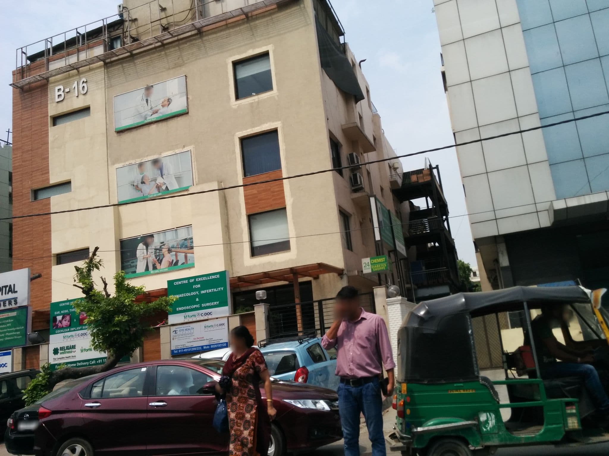Street view near Hotel South View, Kotla Mahigiran — © harishpillay (CC BY-SA · Mapillary)