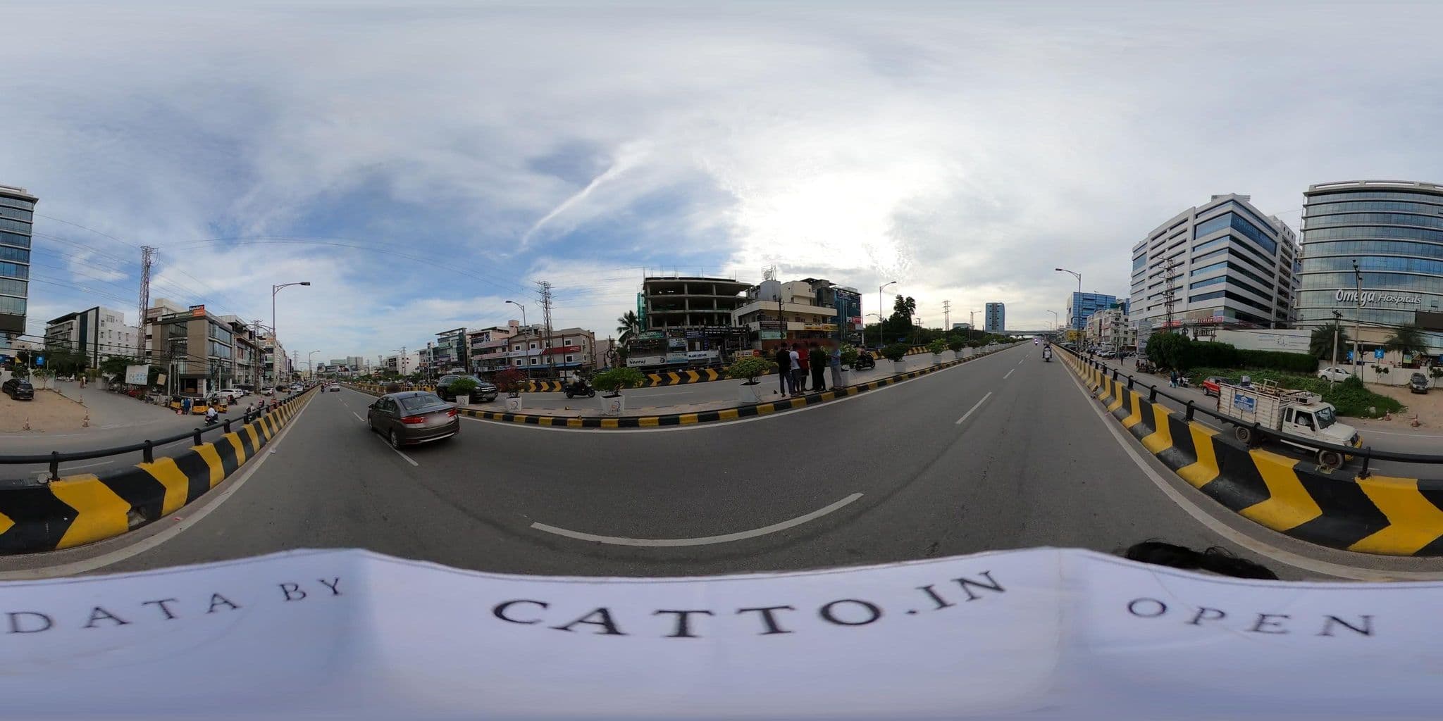Street view near Abhi mens hostel, Nārsingi — © Catto (CC BY-SA · Mapillary)