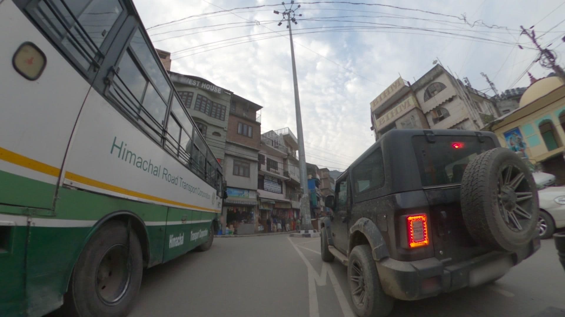 Street view near Taal Guest House, Mandi — © Gannu03 (CC BY-SA · Mapillary)