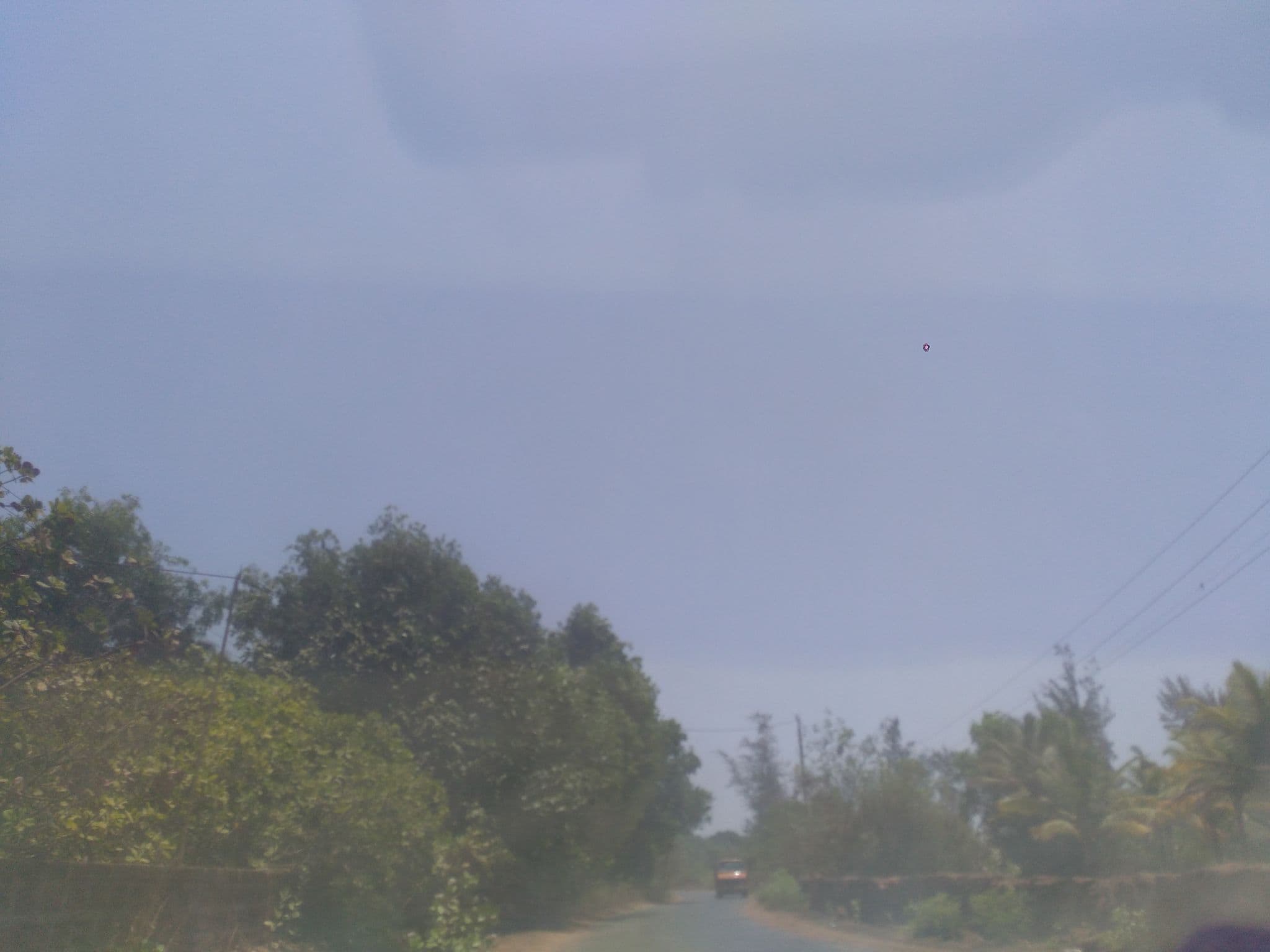 Street view near Waves Boutique Hotel, Ratnagiri — © abhyankar (CC BY-SA · Mapillary)