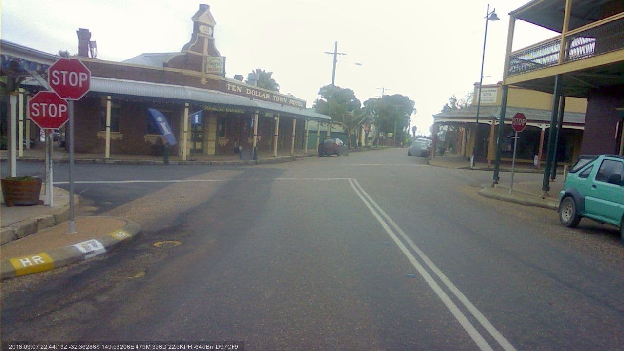 Street view near Centennial Hotel, Gulgong — © bob3bob3 (CC BY-SA · Mapillary)