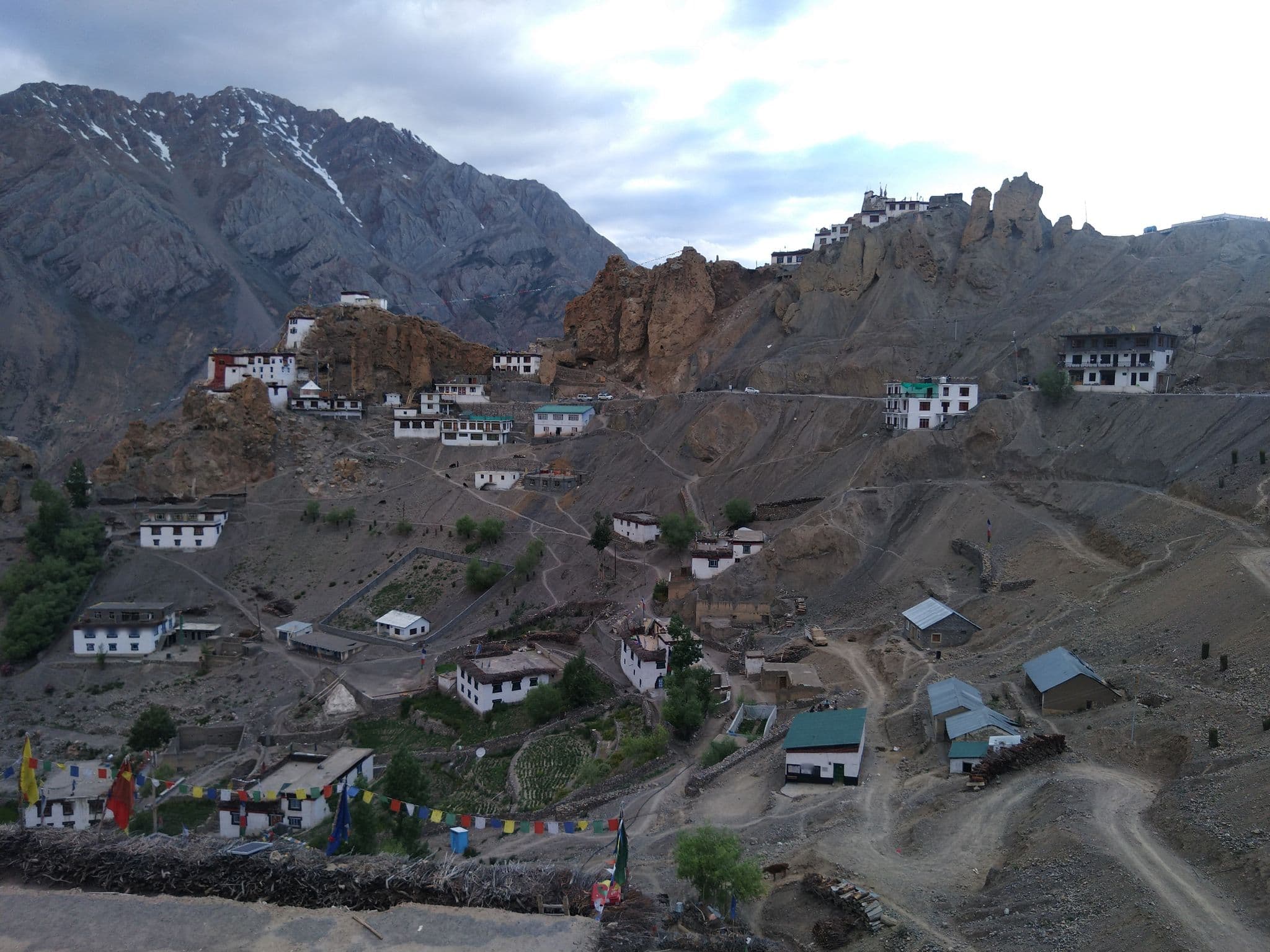 Street view near Manirang Eco Homestay & Cafe, Sarāhan — © rohan_2911 (CC BY-SA · Mapillary)