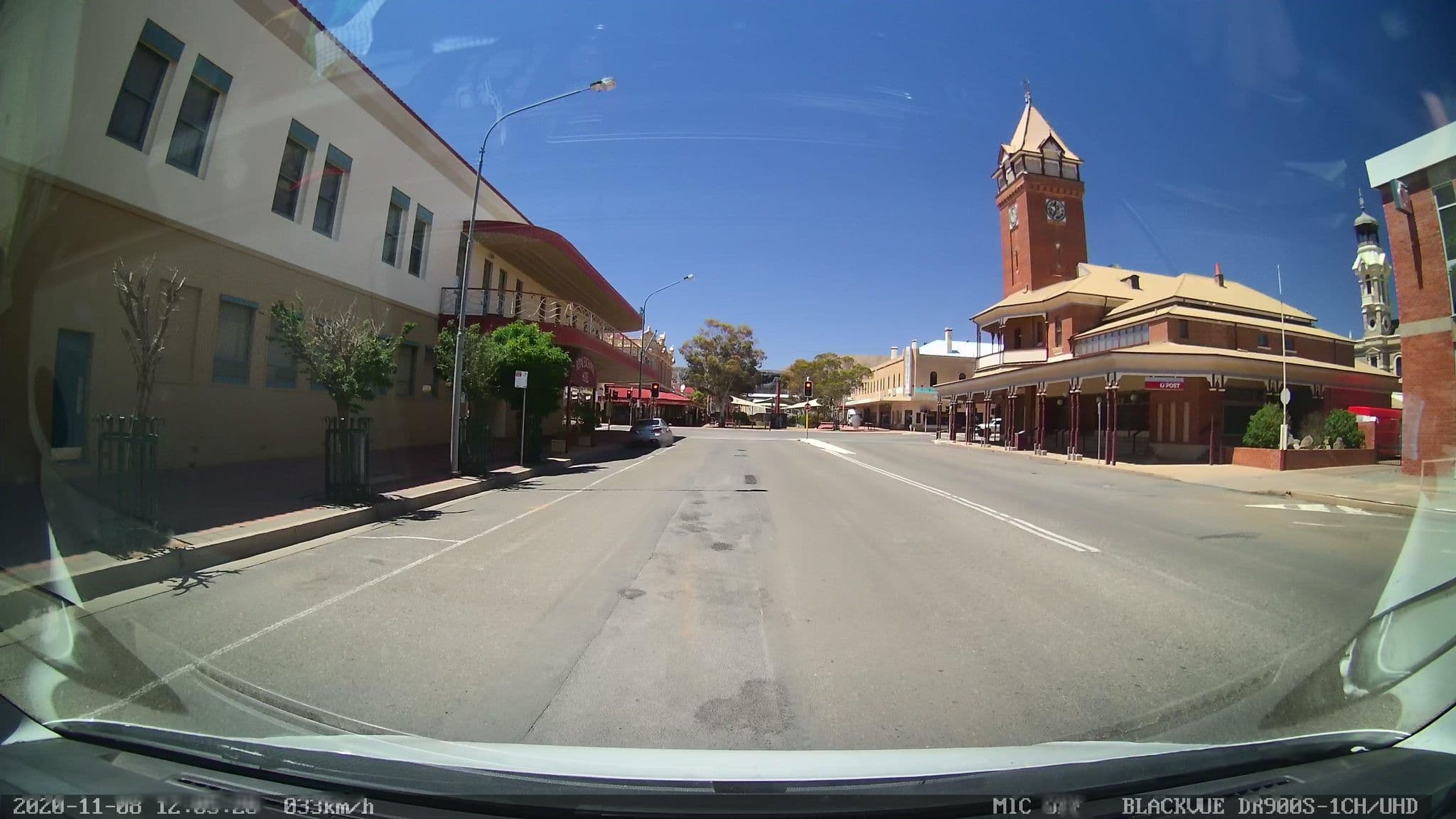 Street view near Royal Exchange Hotel, Broken Hill