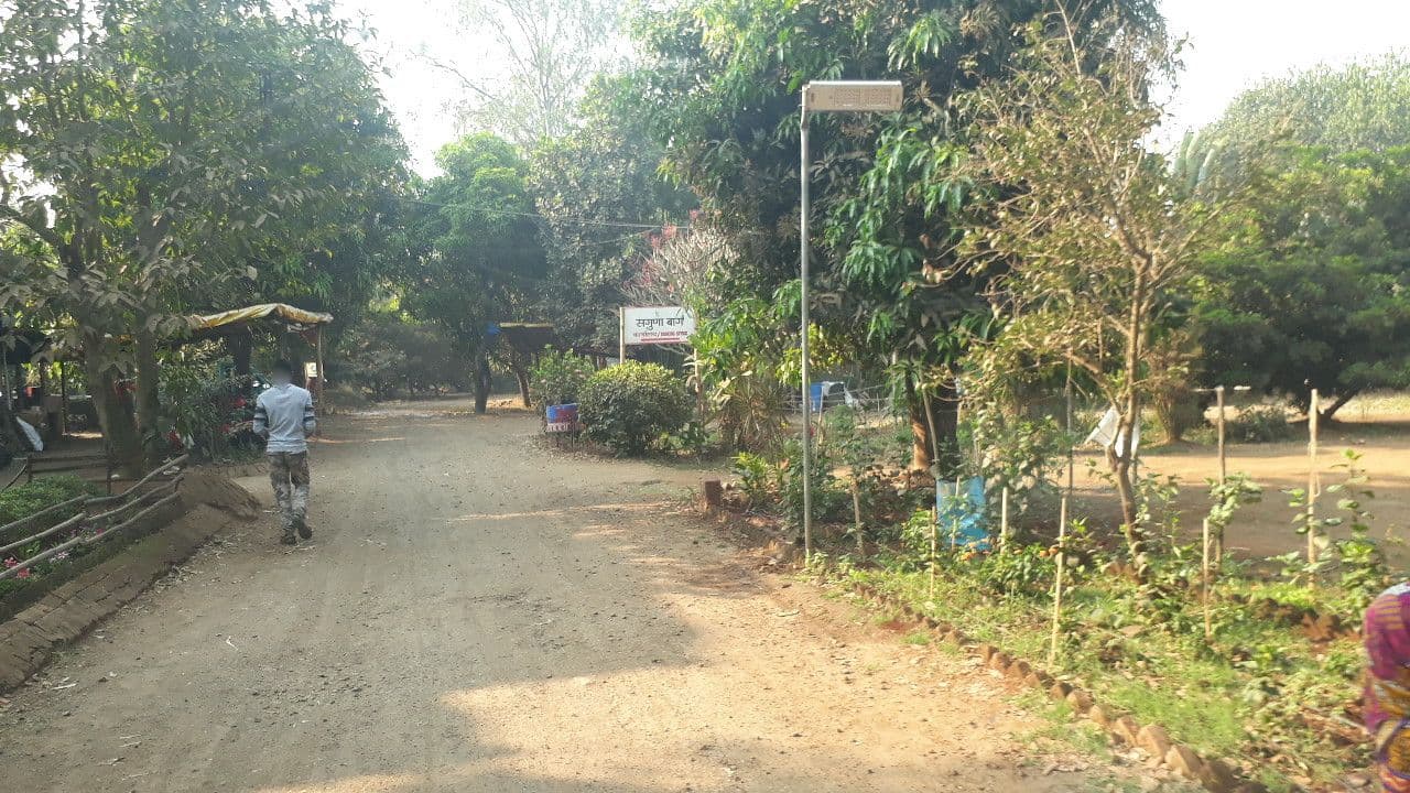 Street view near Saguna Baug Agro Tourism Farms Resort, Neral — © maiti21 (CC BY-SA · Mapillary)