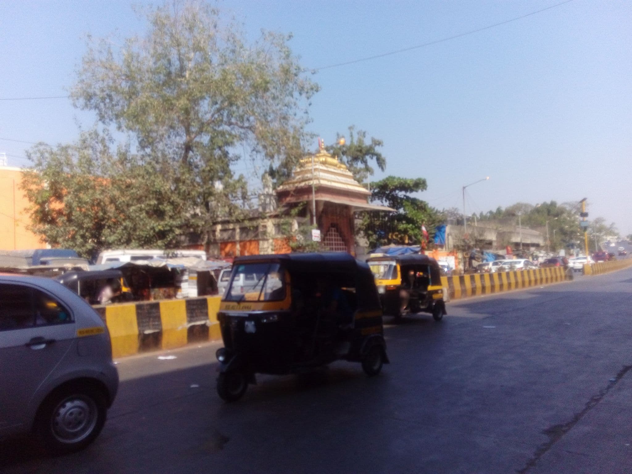 Street view near Hotel Alpha International, Mumbai — © meenatiwari (CC BY-SA · Mapillary)