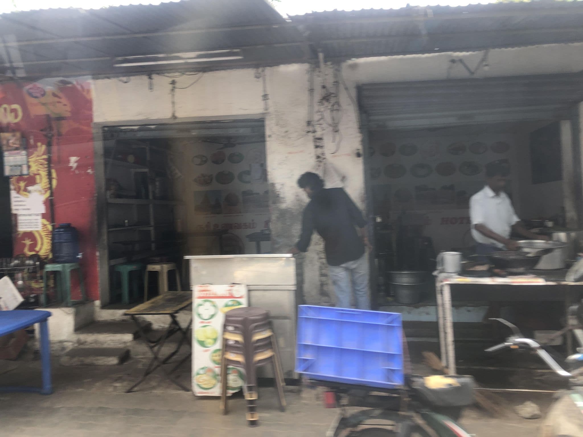 Street view near Padmanabha Lodge, Mahabalipuram — © olily (CC BY-SA · Mapillary)