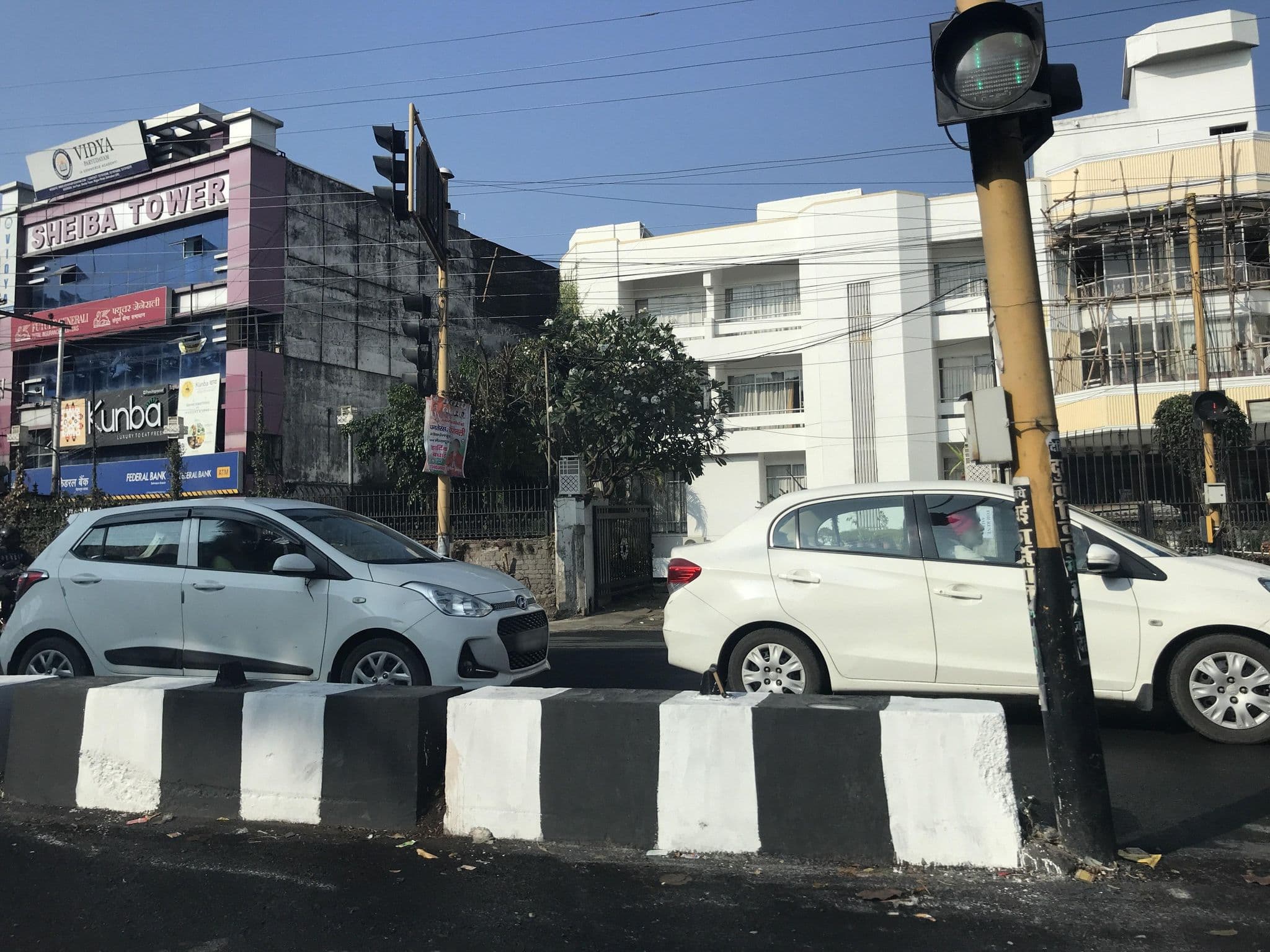 Street view near Ajanta, Dehradun — © miguel_andrade (CC BY-SA · Mapillary)