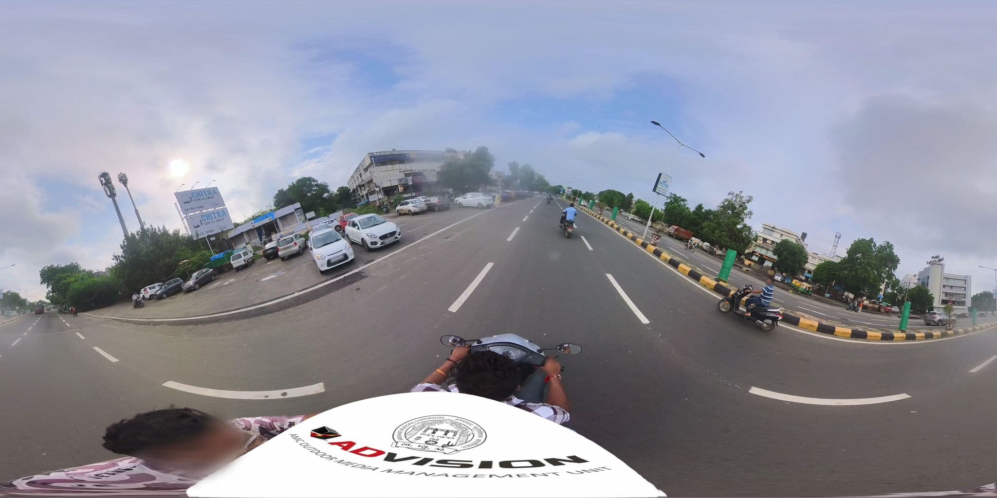 Street view near Hotel King Palace, Ahmadabad Cantonment — © skysign (CC BY-SA · Mapillary)