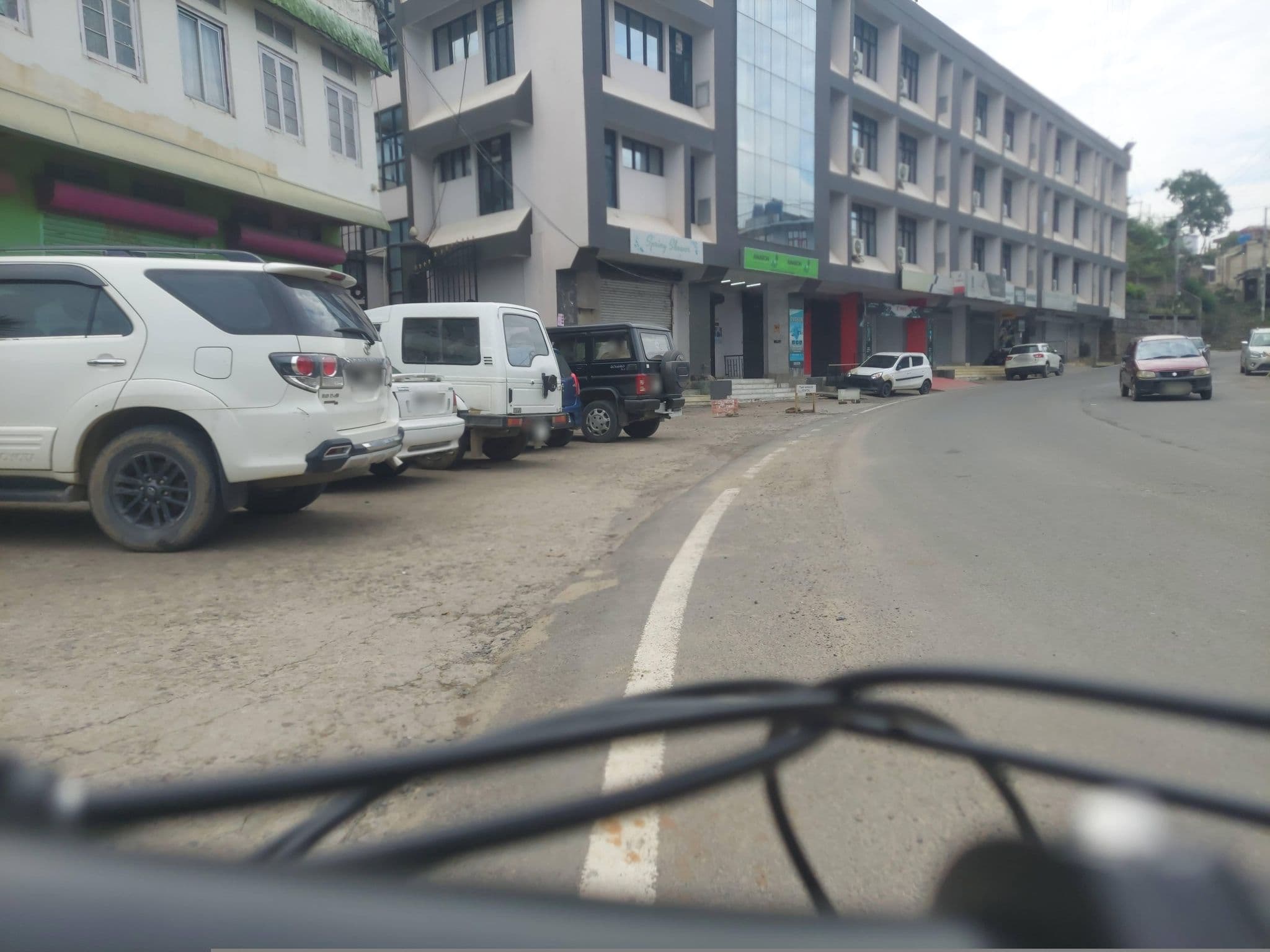 Street view near Hotel De Oriental, Kohima — © Keyikedalube (CC BY-SA · Mapillary)