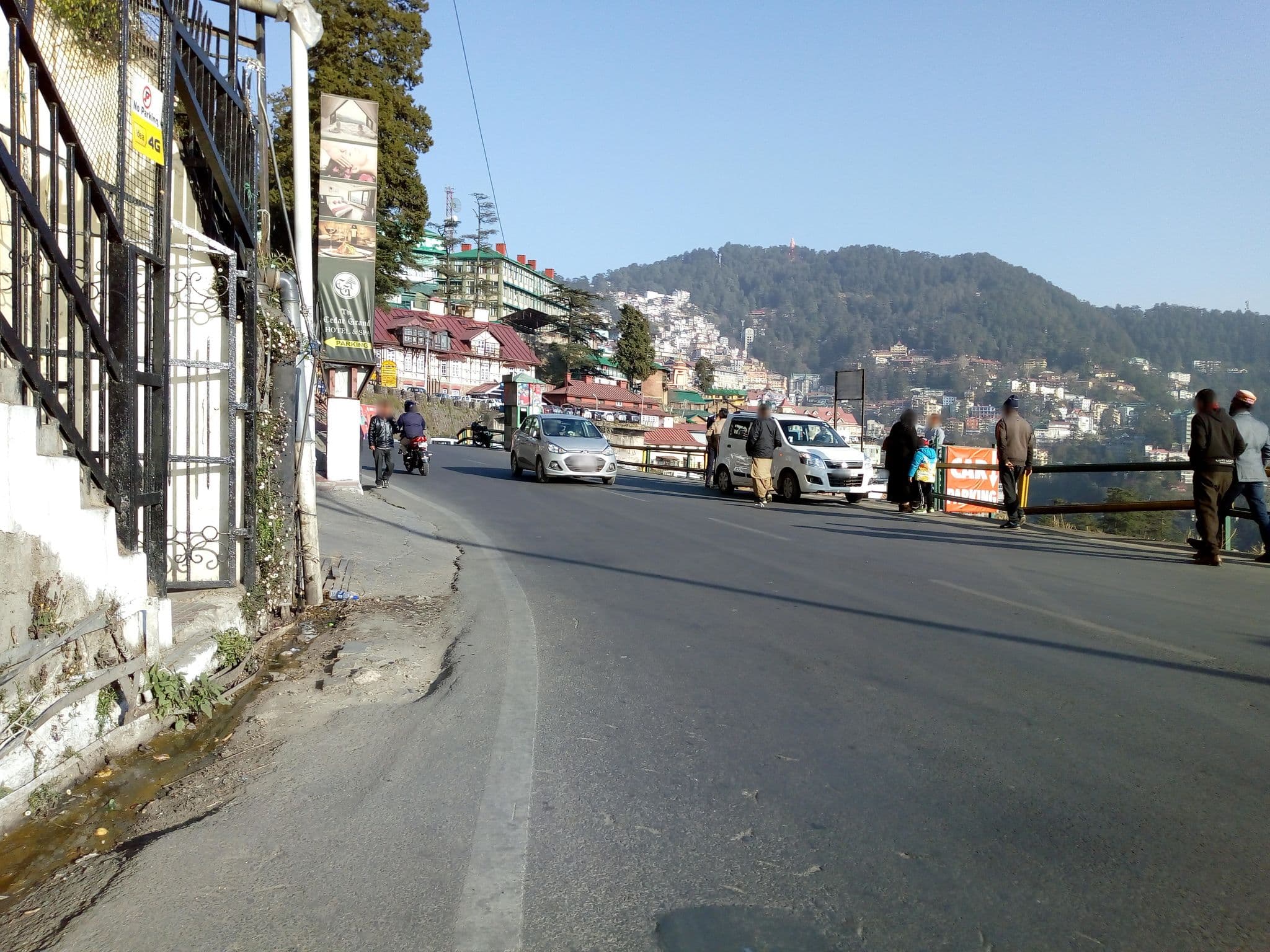 Street view near The Thistle Lodge, Shimla — © natarajakaveeti (CC BY-SA · Mapillary)