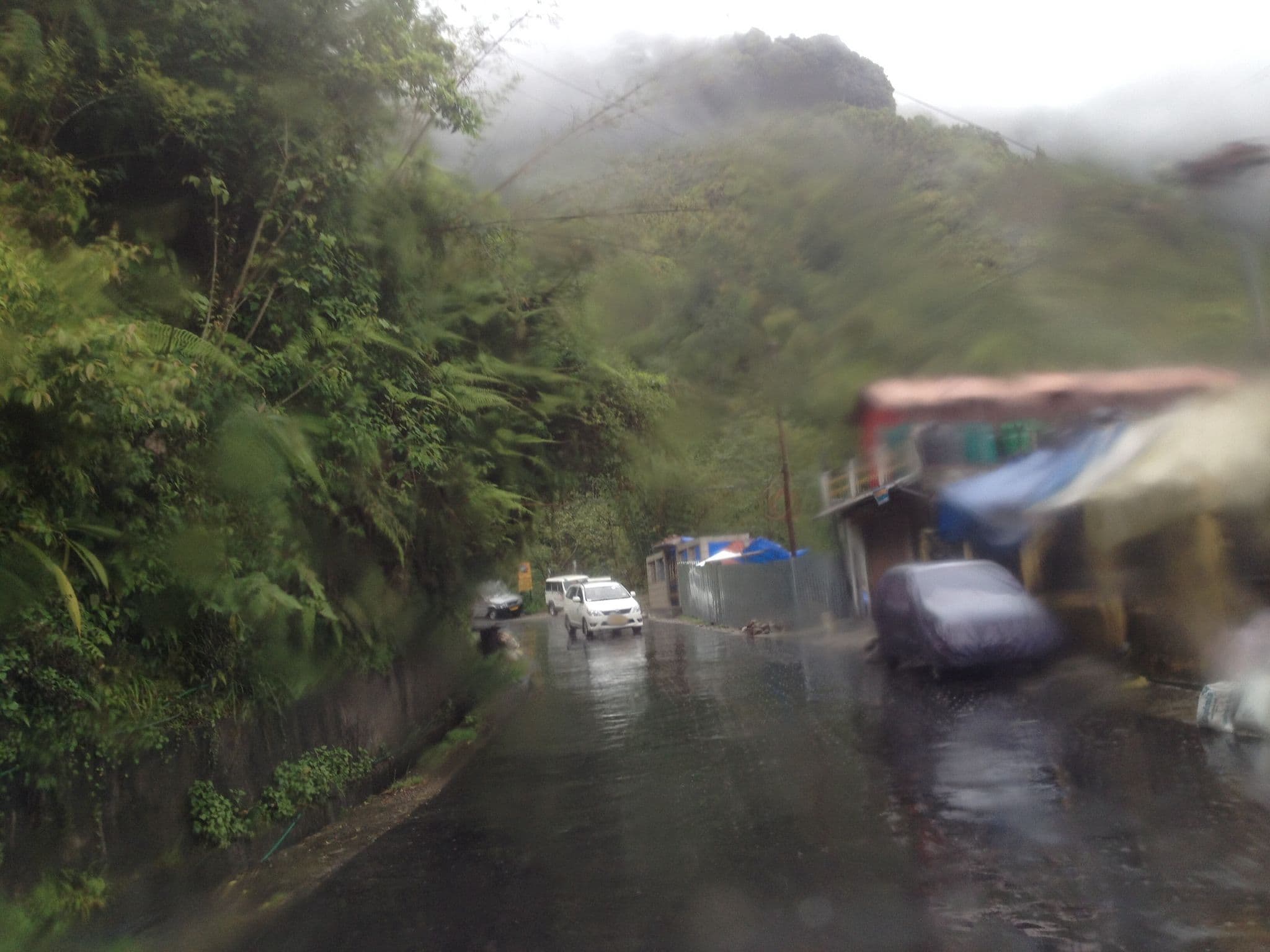 Street view near Parvi Homestay (correct location), Dārjiling — © atik (CC BY-SA · Mapillary)