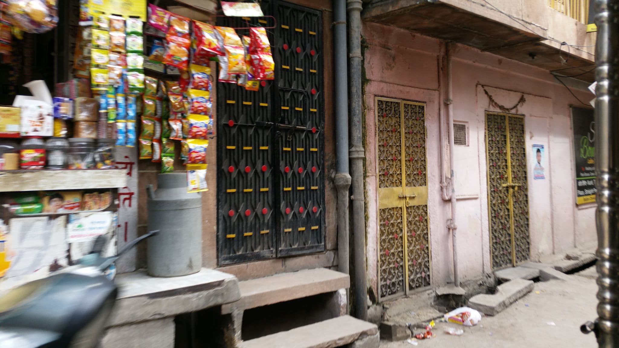 Street view near Hathai, Jodhpur — © shlublu (CC BY-SA · Mapillary)