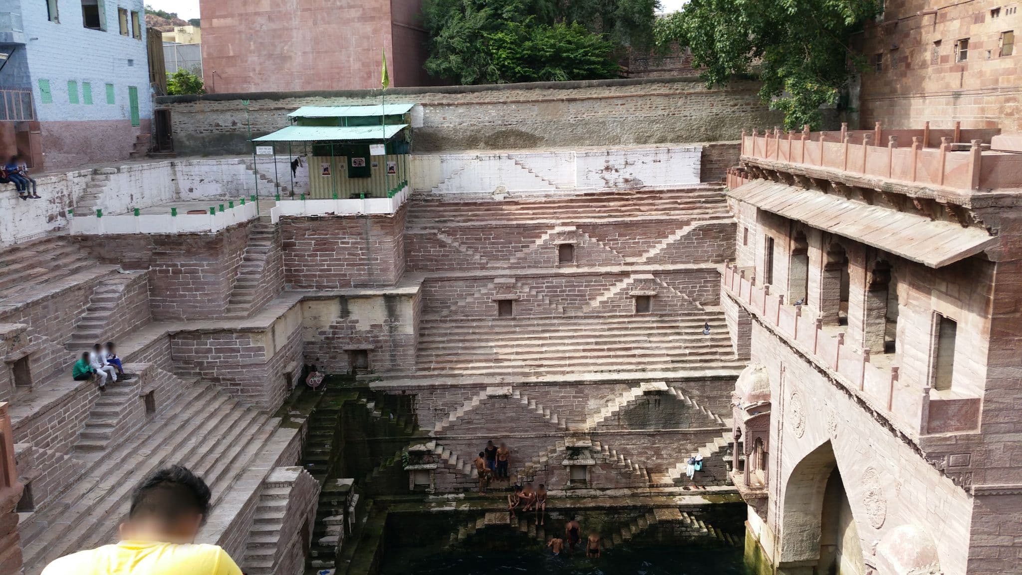 Street view near Zostel Jodhpur, Jodhpur — © shlublu (CC BY-SA · Mapillary)