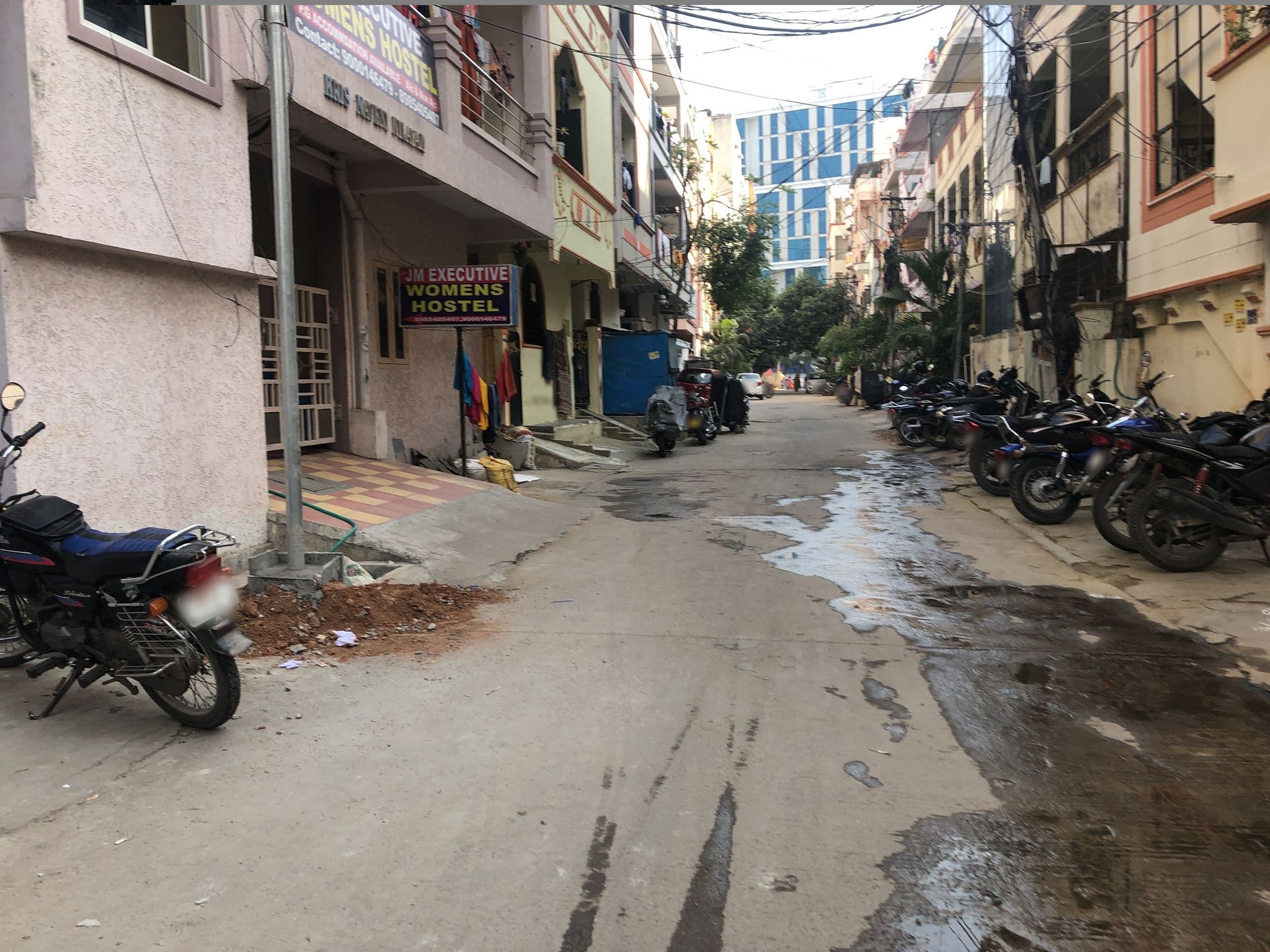 Street view near Ravi Mens Hostel, Kukatpally
