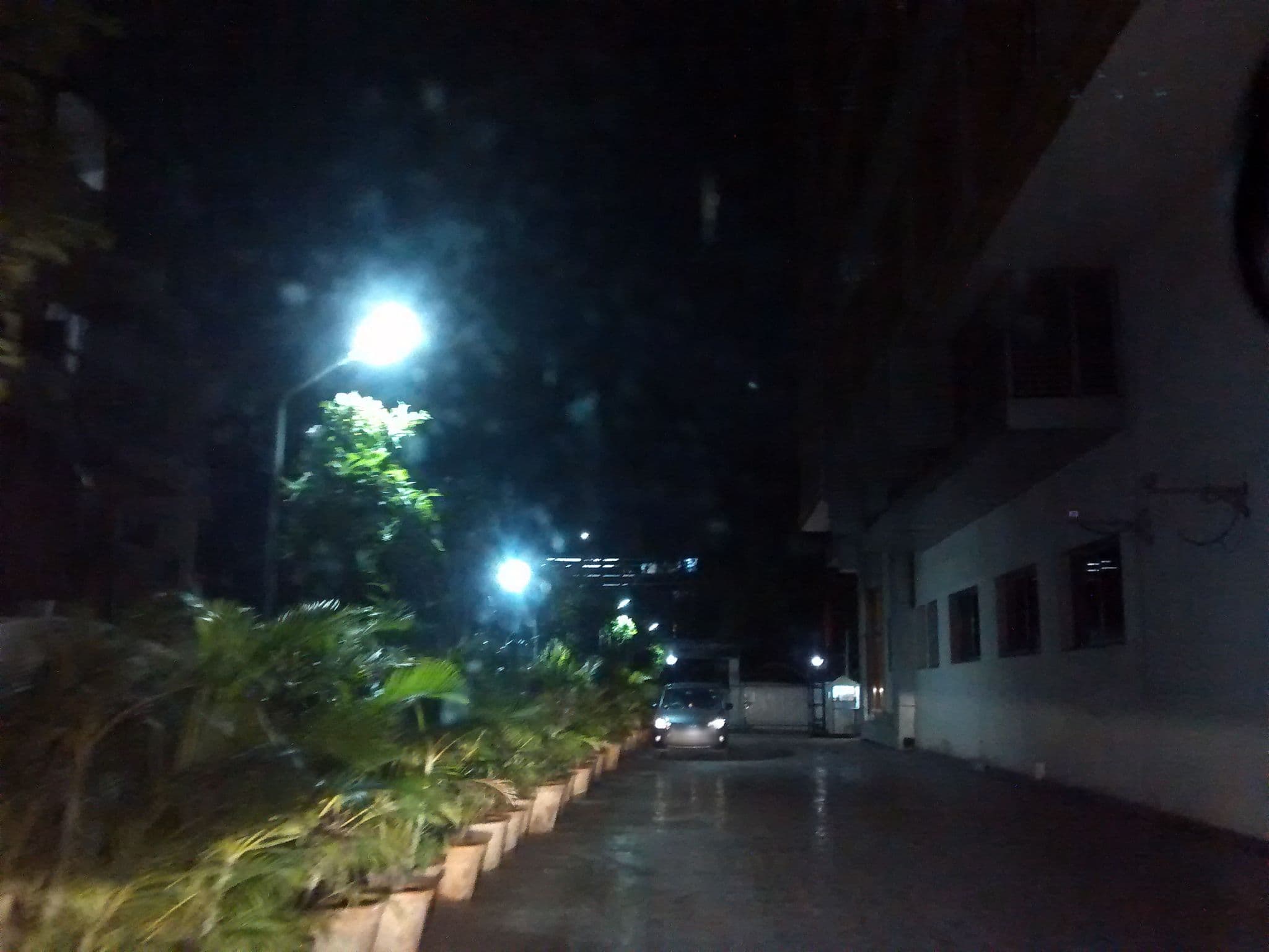 Street view near Treebo Tryst Metropolis Hyderabad, Rāniganj — © bharata (CC BY-SA · Mapillary)