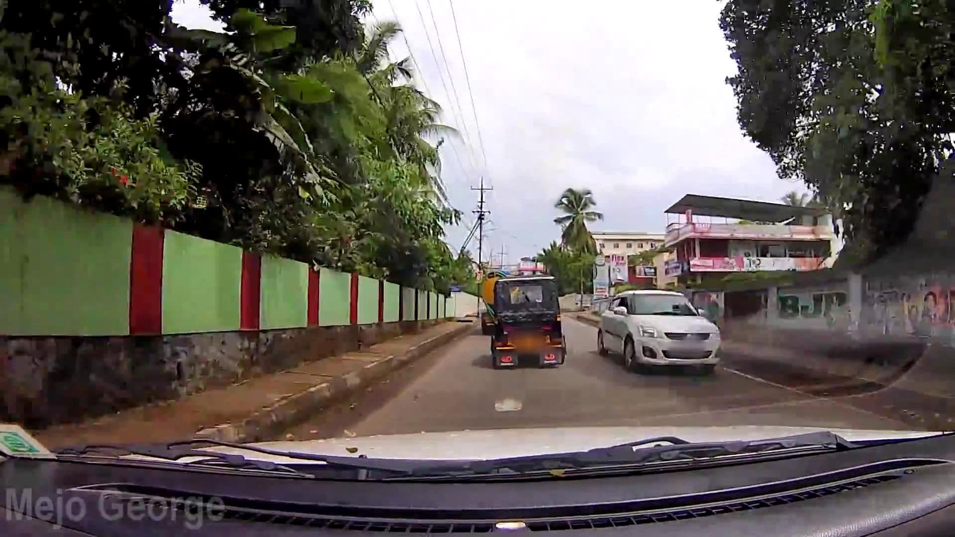 Street view near Mango Bakers And Cafe, Thrissur — © cut (CC BY-SA · Mapillary)