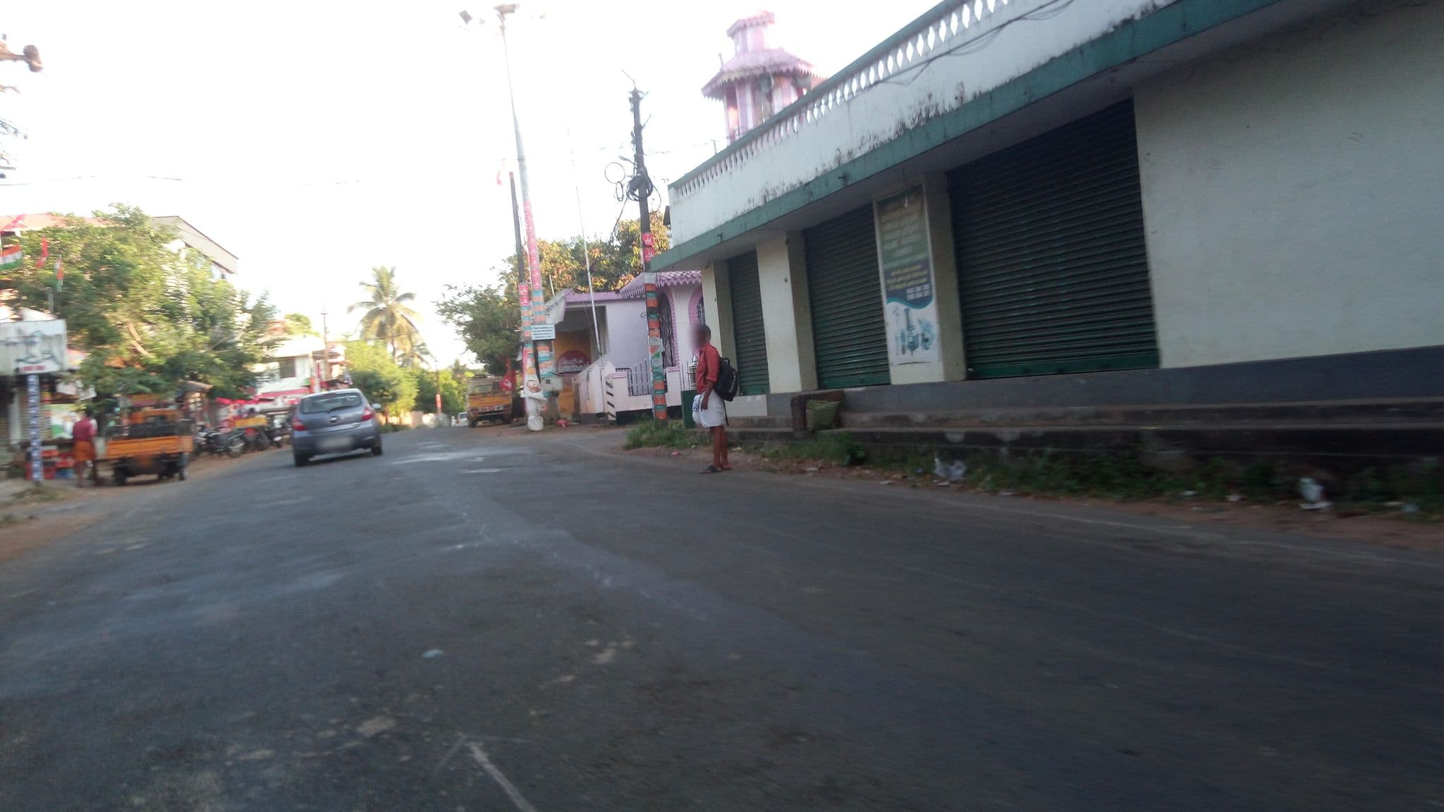 Street view near Shafna, Eyyāl — © manojbright (CC BY-SA · Mapillary)