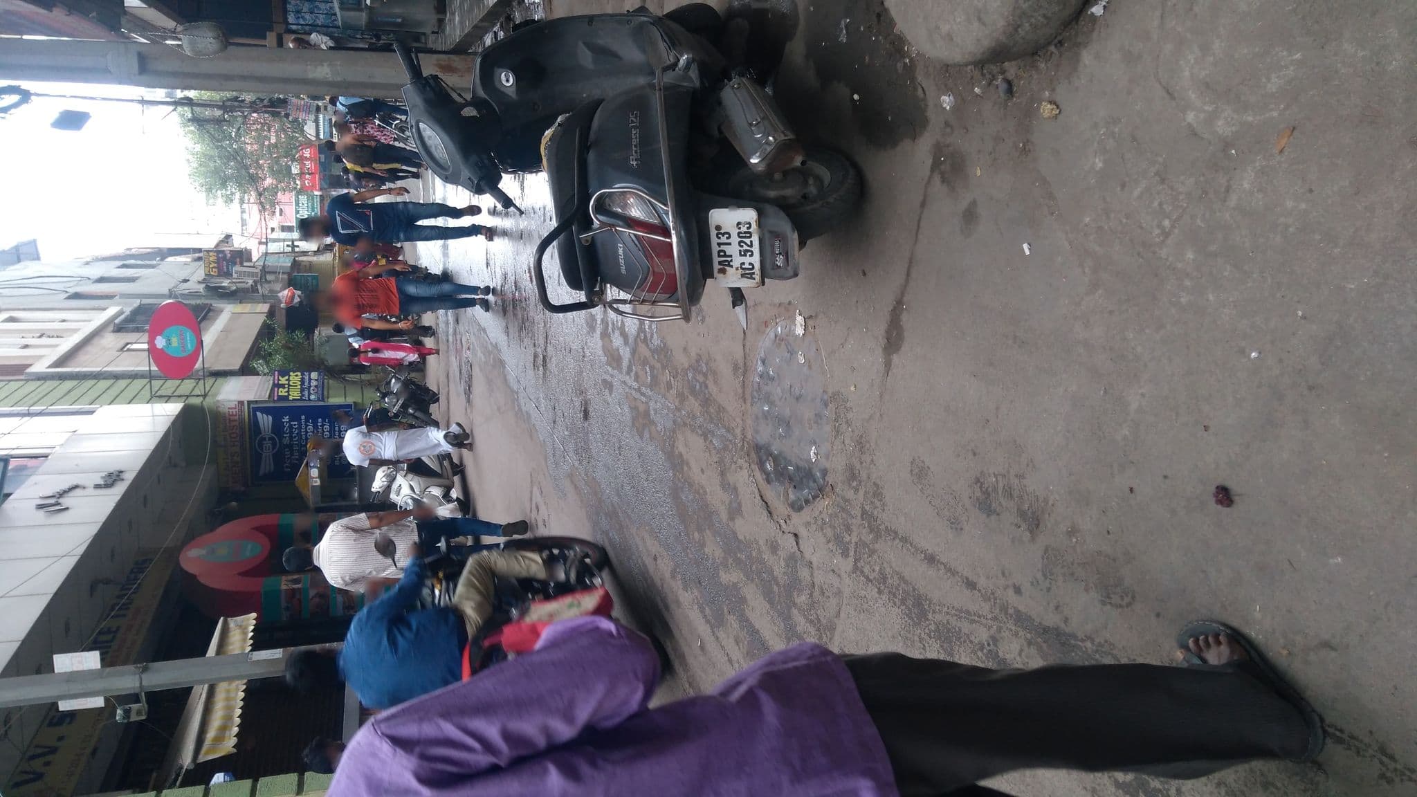 Street view near House, Rāniganj — © sujatha (CC BY-SA · Mapillary)